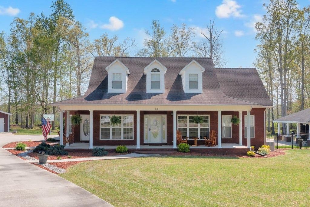 64 Robert E Lee Dr Property Photo