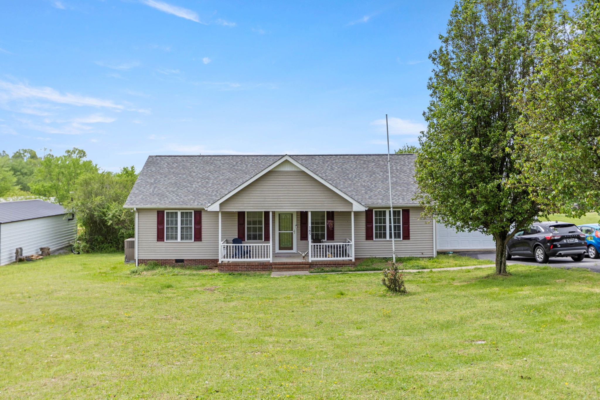 165 Ridgecrest Rd Property Photo 1