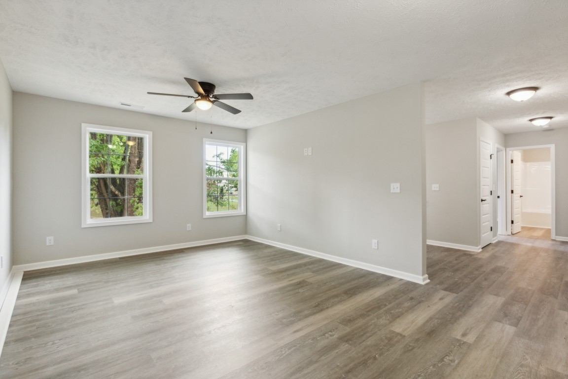 1212 Hollis Ln Property Photo 13