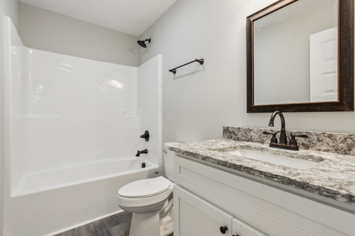 1212 Hollis Ln Property Photo 21