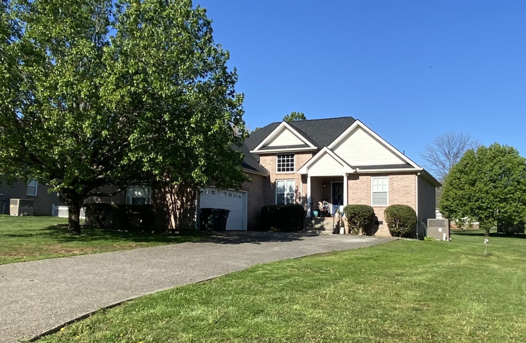 107 Emma Dr Property Photo 1
