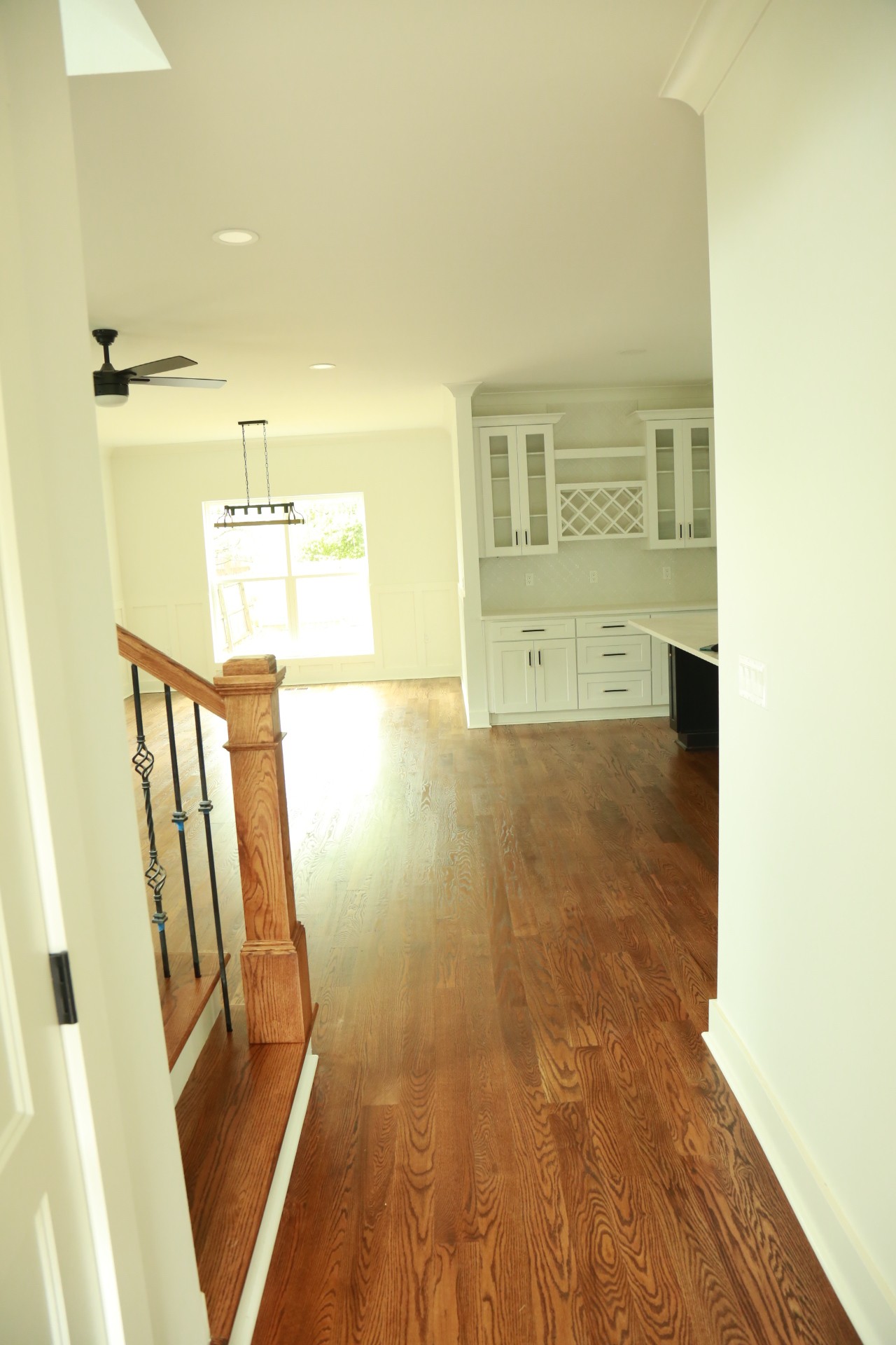 2226a Fox Ave Property Photo 6