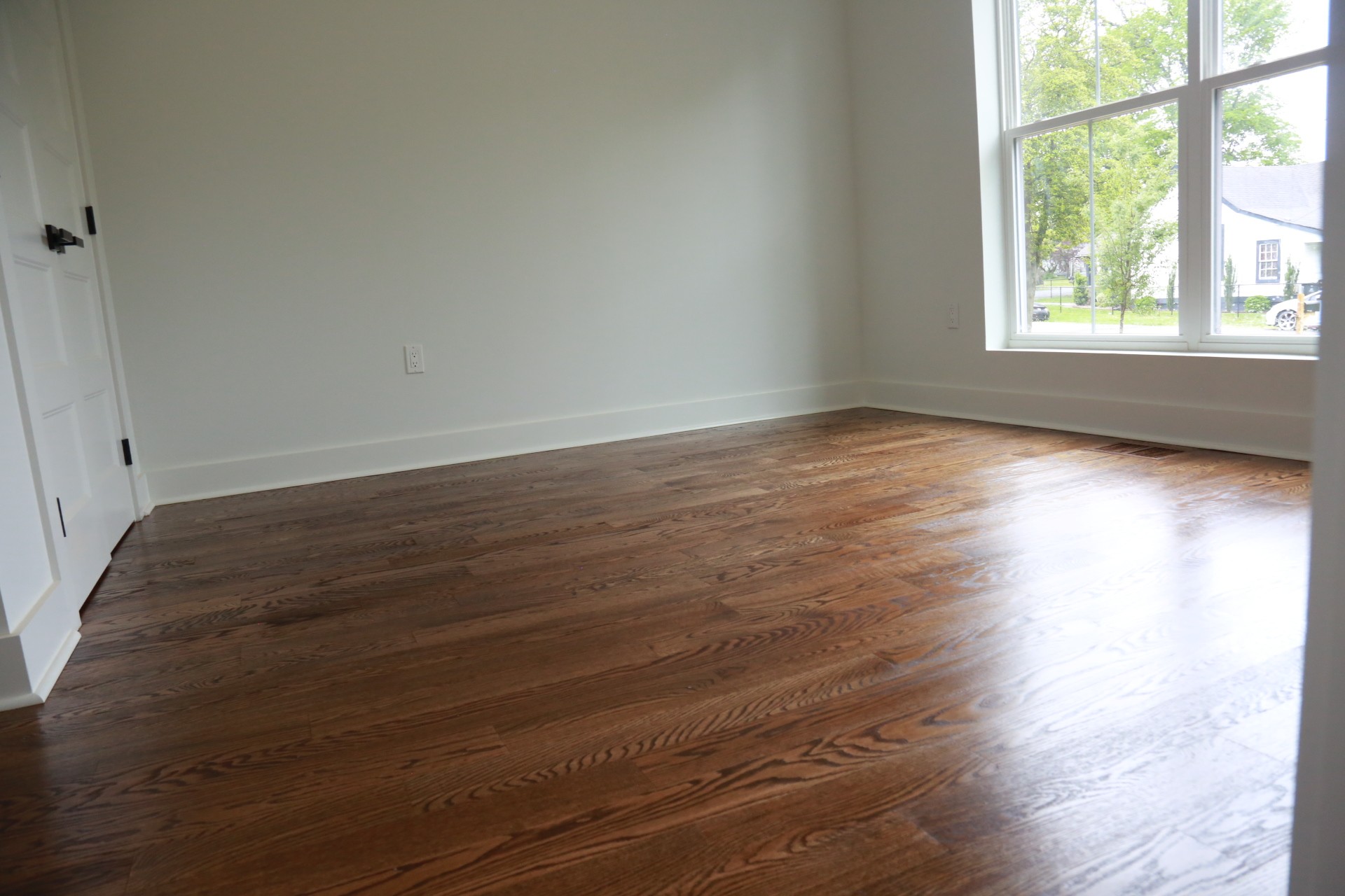 2226a Fox Ave Property Photo 7