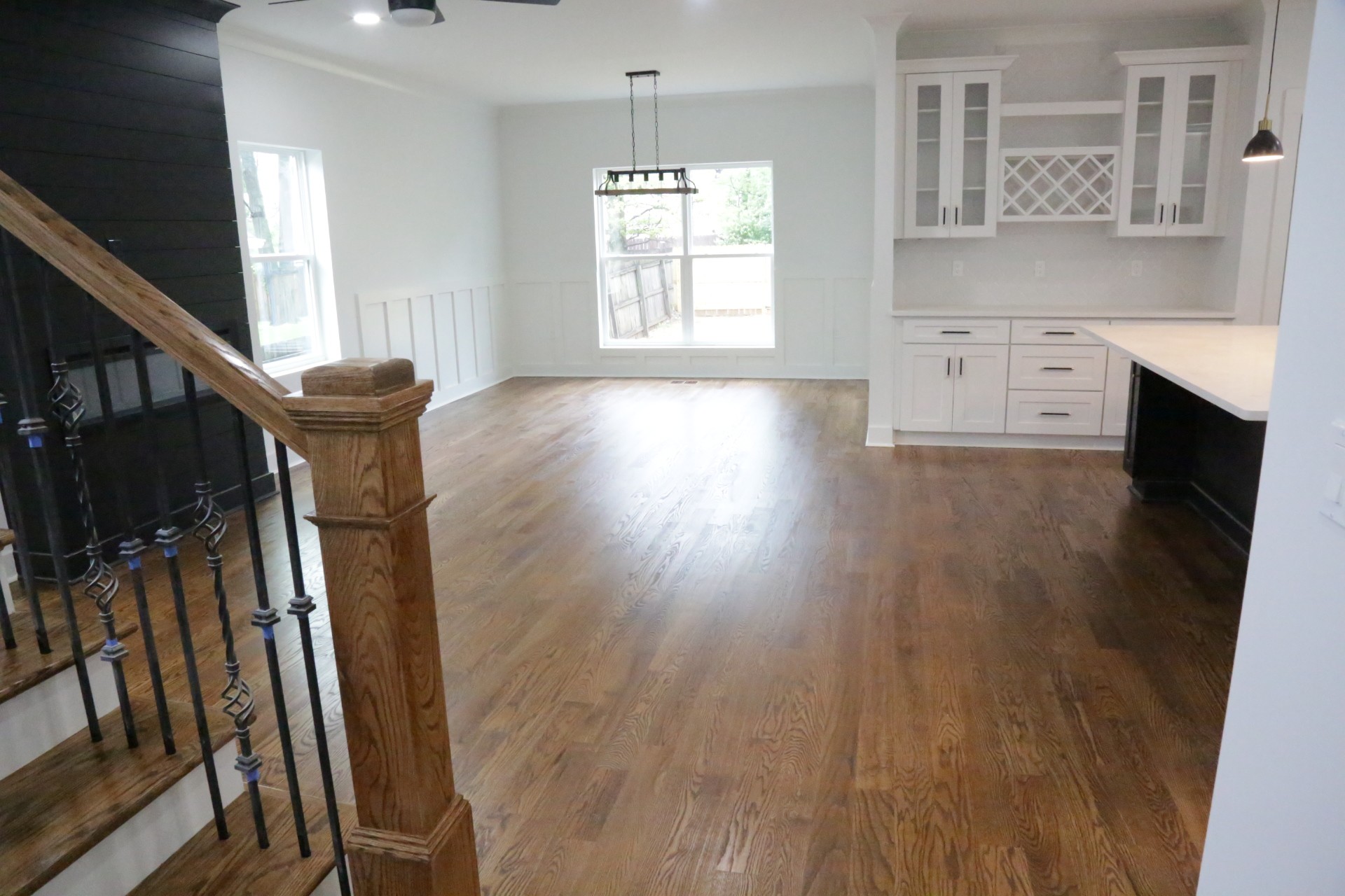2226a Fox Ave Property Photo 9