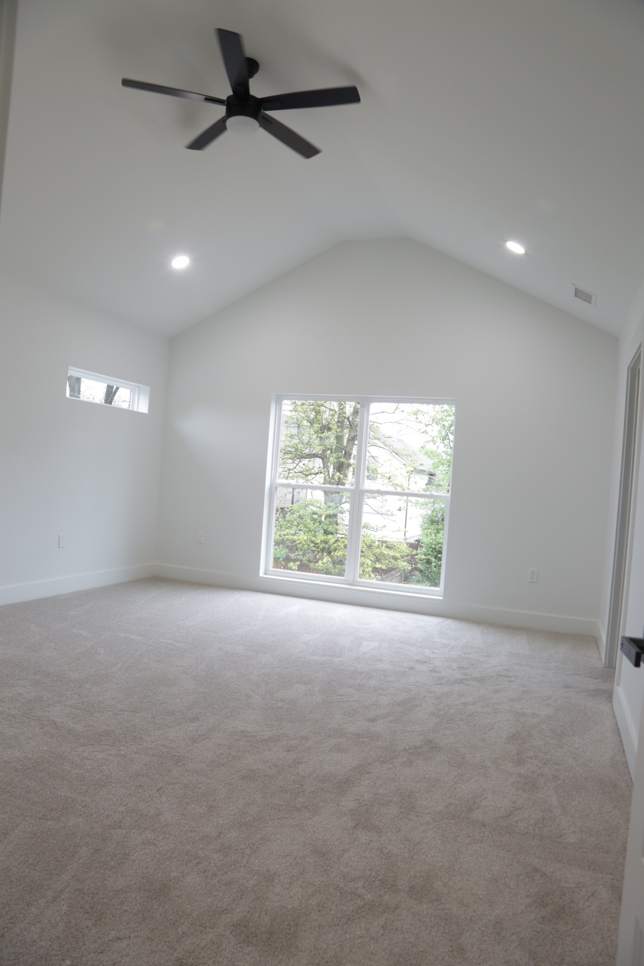 2226a Fox Ave Property Photo 44