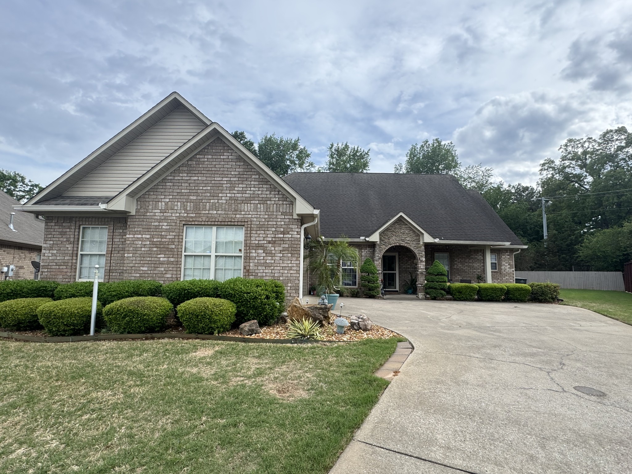 35633 Real Estate Listings Main Image