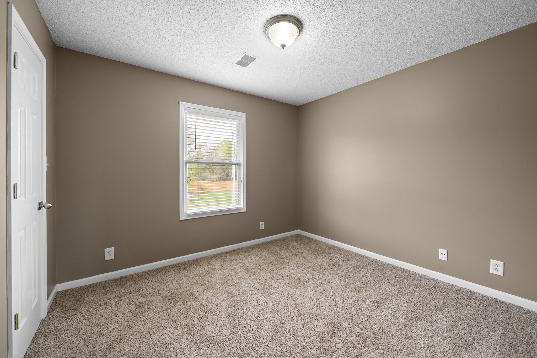 2938 Heatherfield Dr Property Photo 17