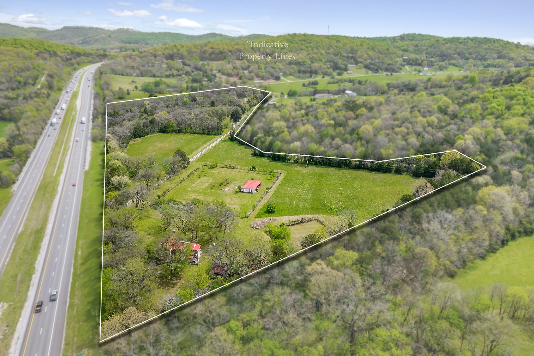 134 Opossum Hollow Rd Property Photo 3