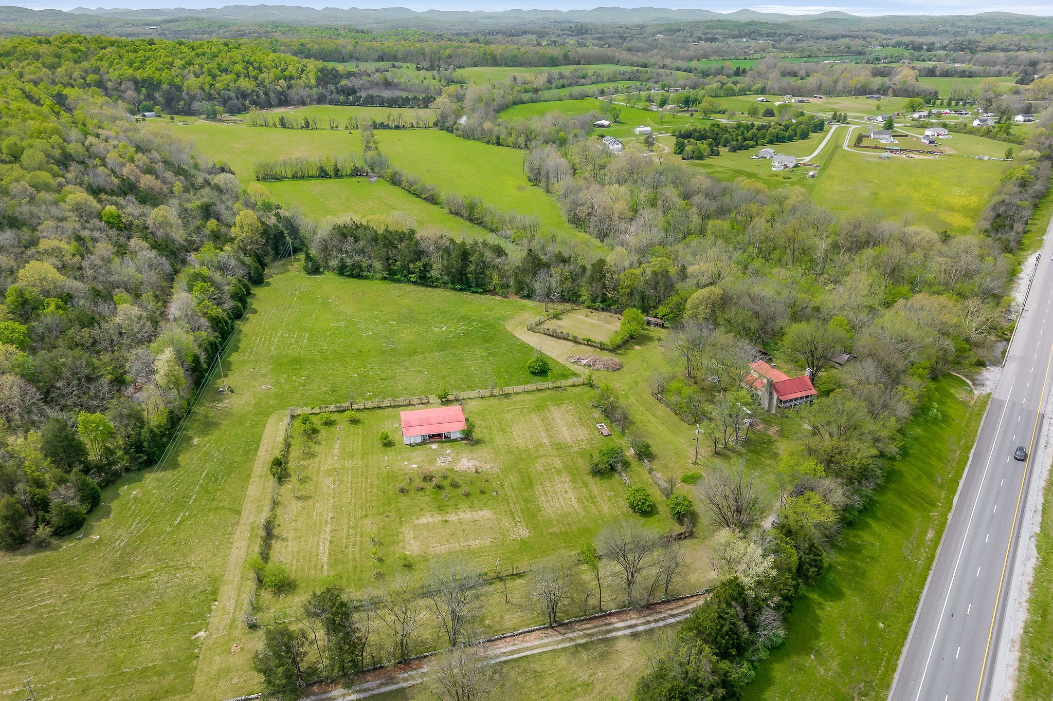 134 Opossum Hollow Rd Property Photo 33