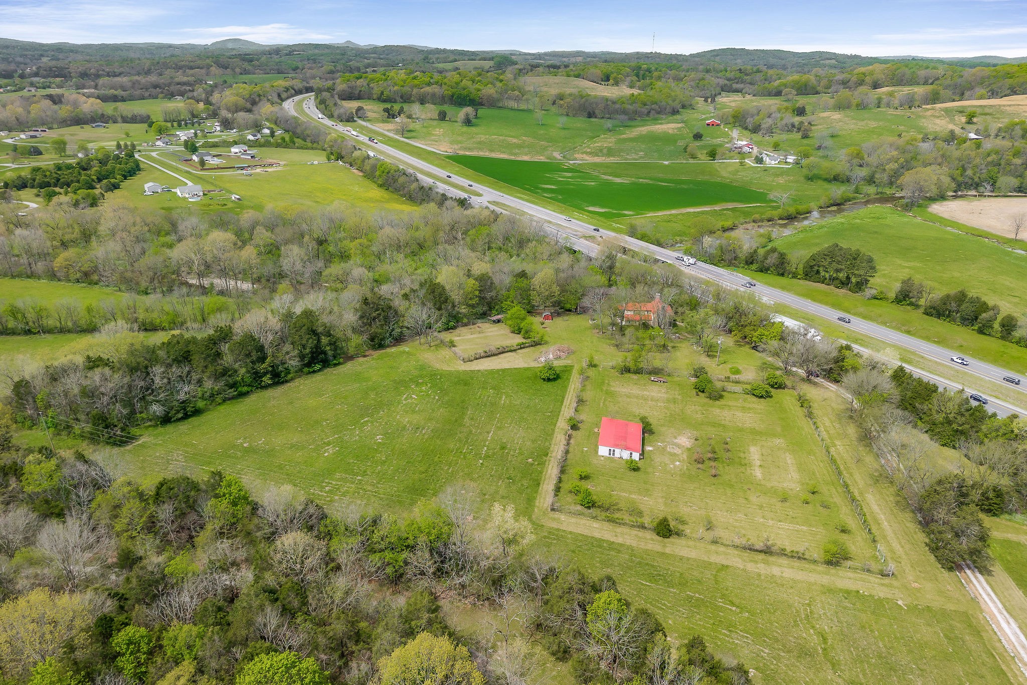 134 Opossum Hollow Rd Property Photo 34