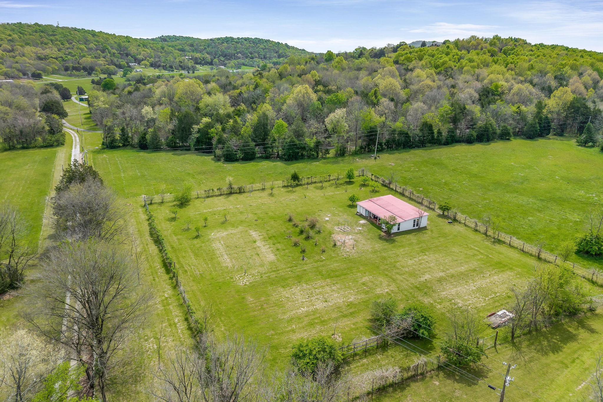 134 Opossum Hollow Rd Property Photo 36