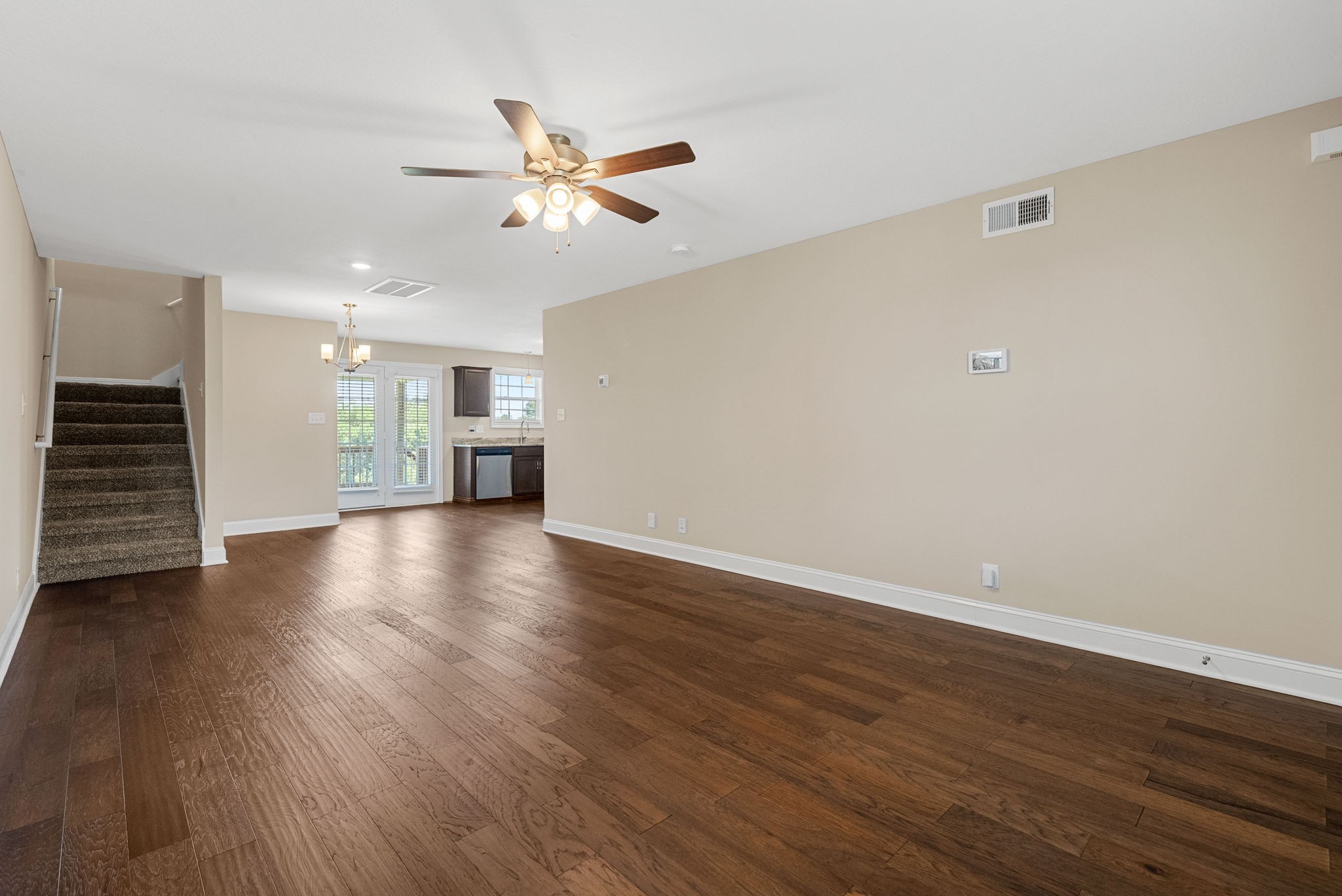 2961 Lancelot Ln Property Photo 9