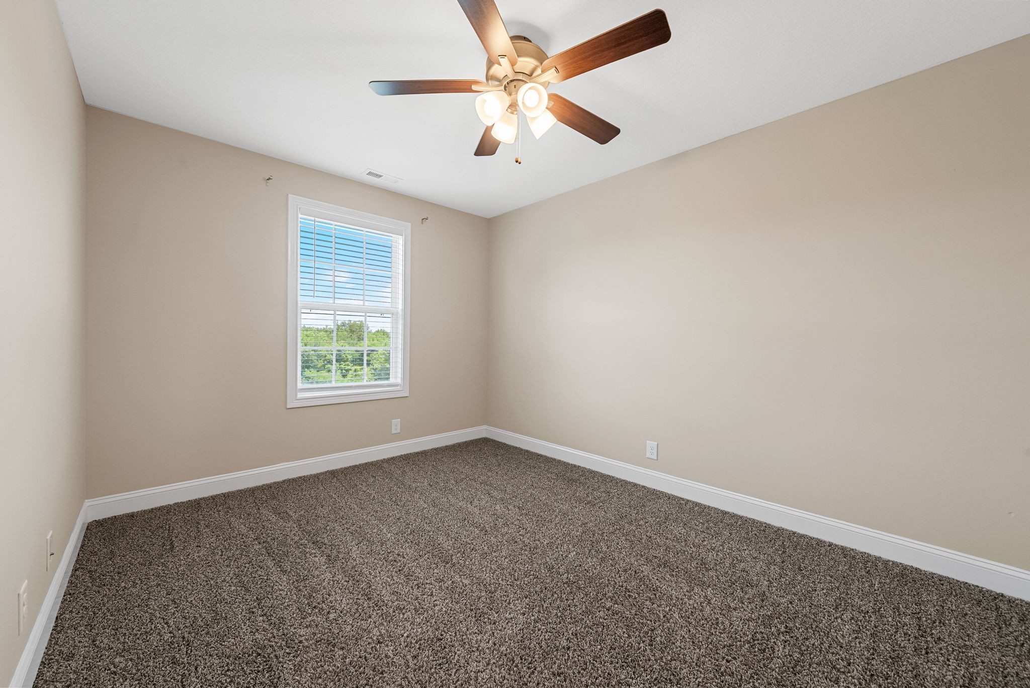 2961 Lancelot Ln Property Photo 24