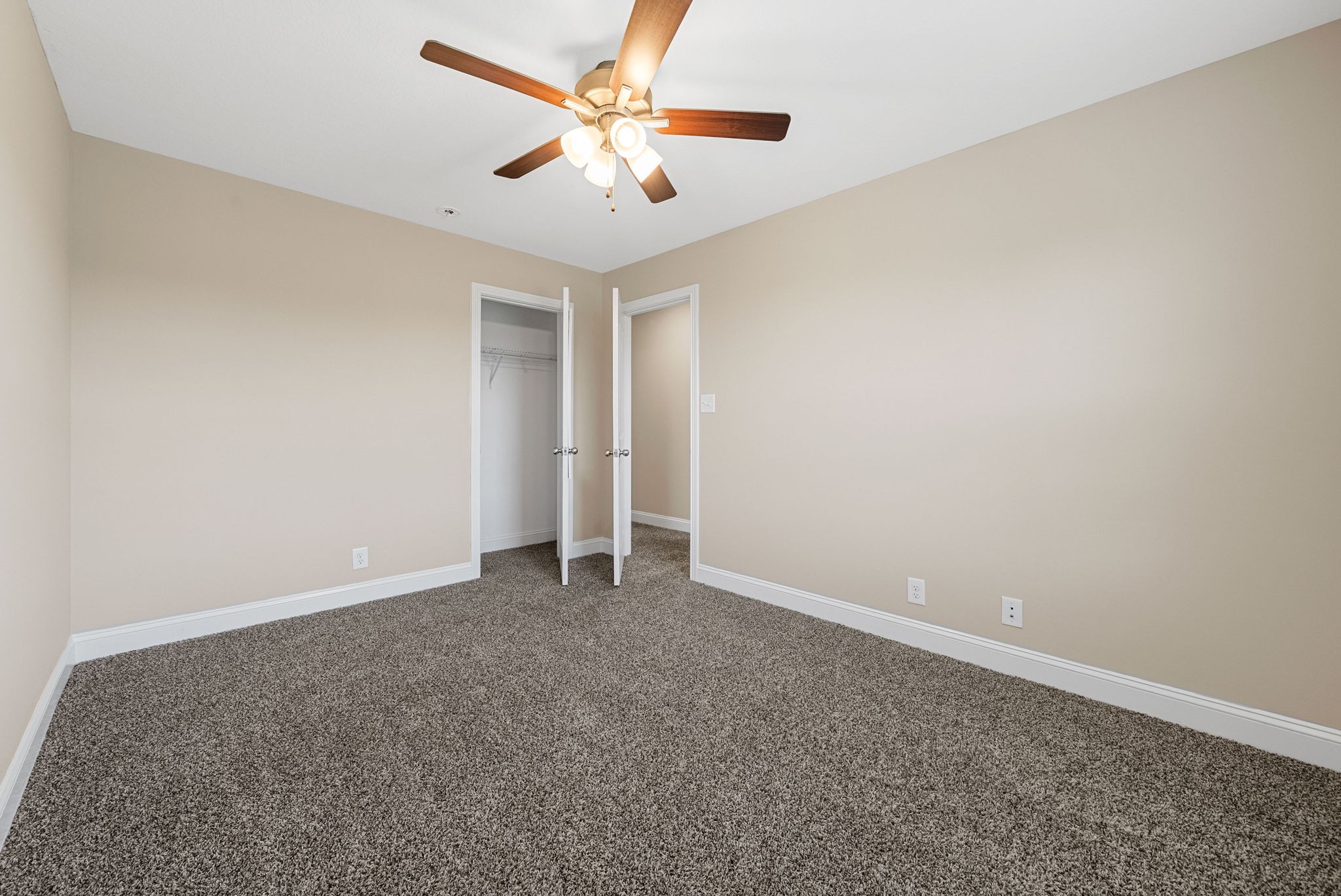 2961 Lancelot Ln Property Photo 25
