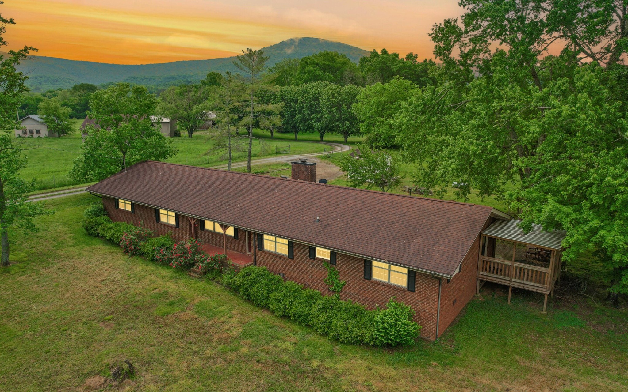 30707 Real Estate Listings Main Image