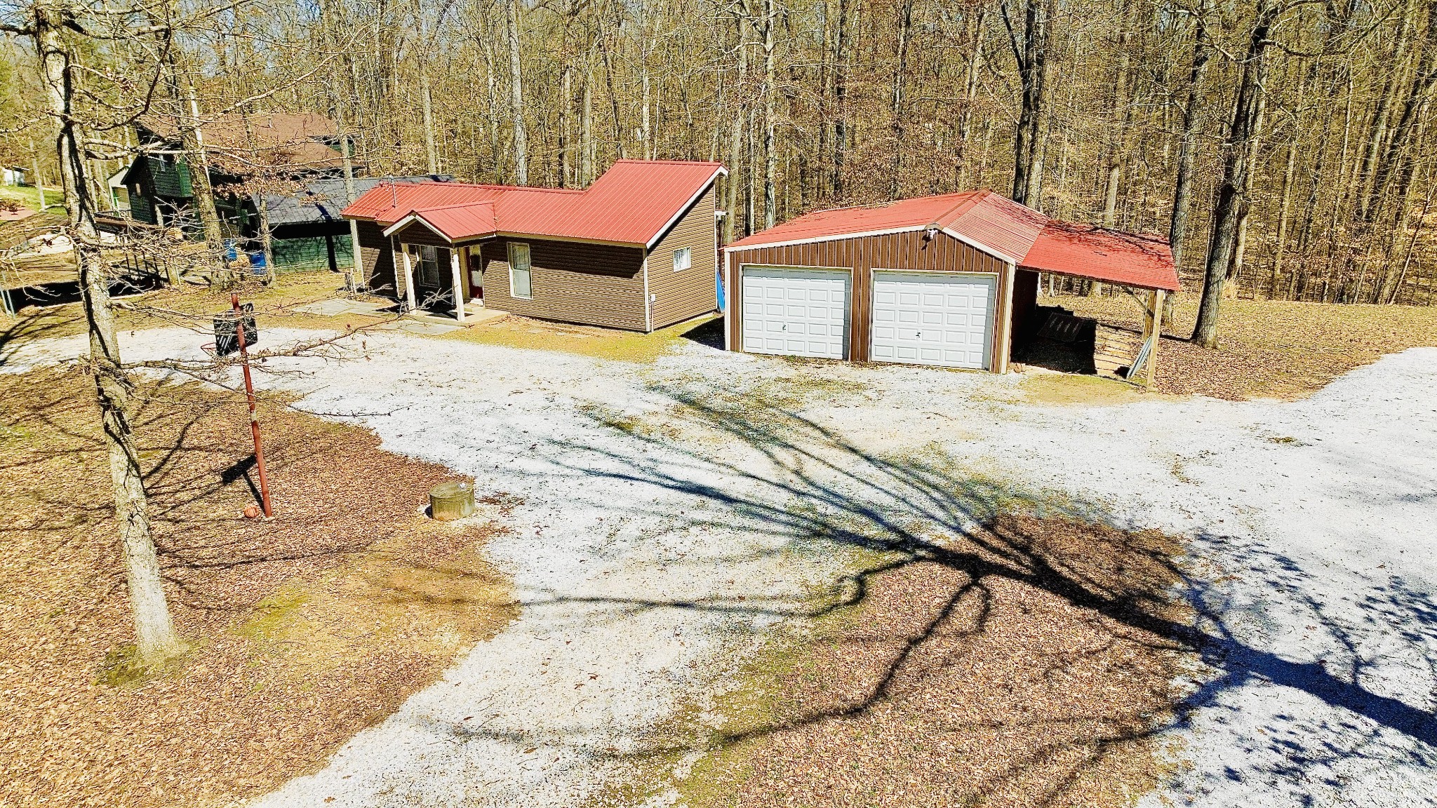 930 Timberlake Rd Property Photo 2