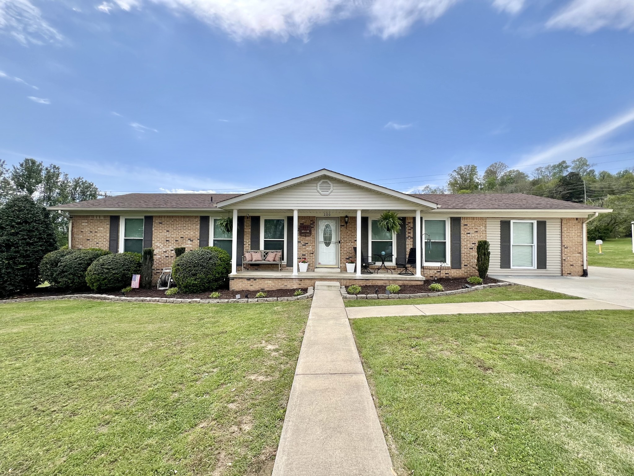 200 N Tidwell Cir Property Photo