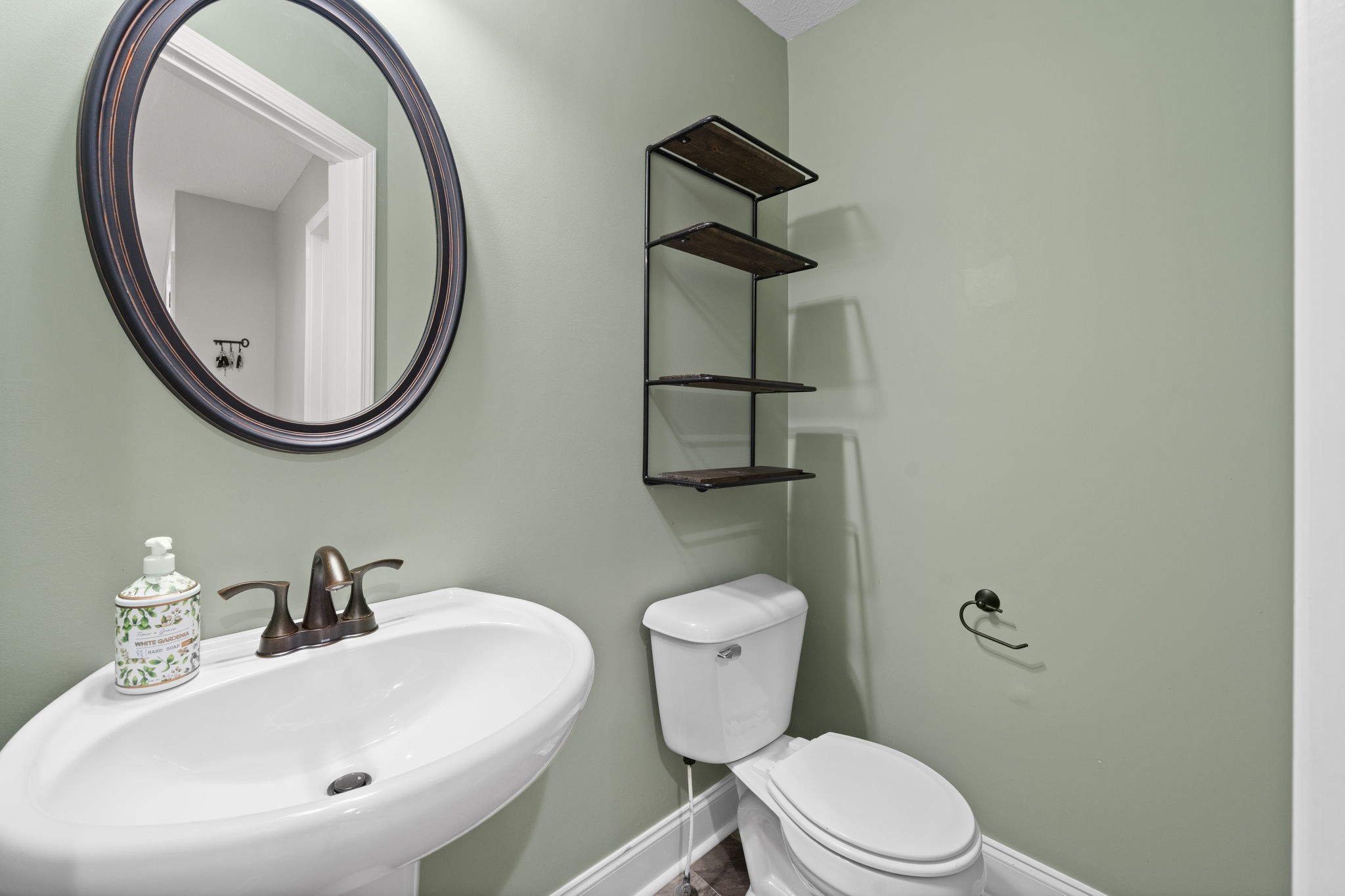 140 Bonnell Dr Property Photo 22