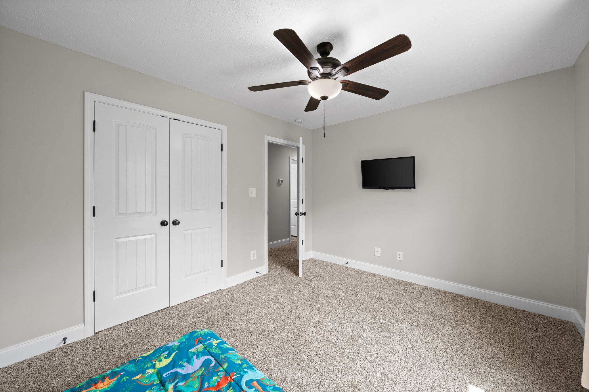 140 Bonnell Dr Property Photo 30