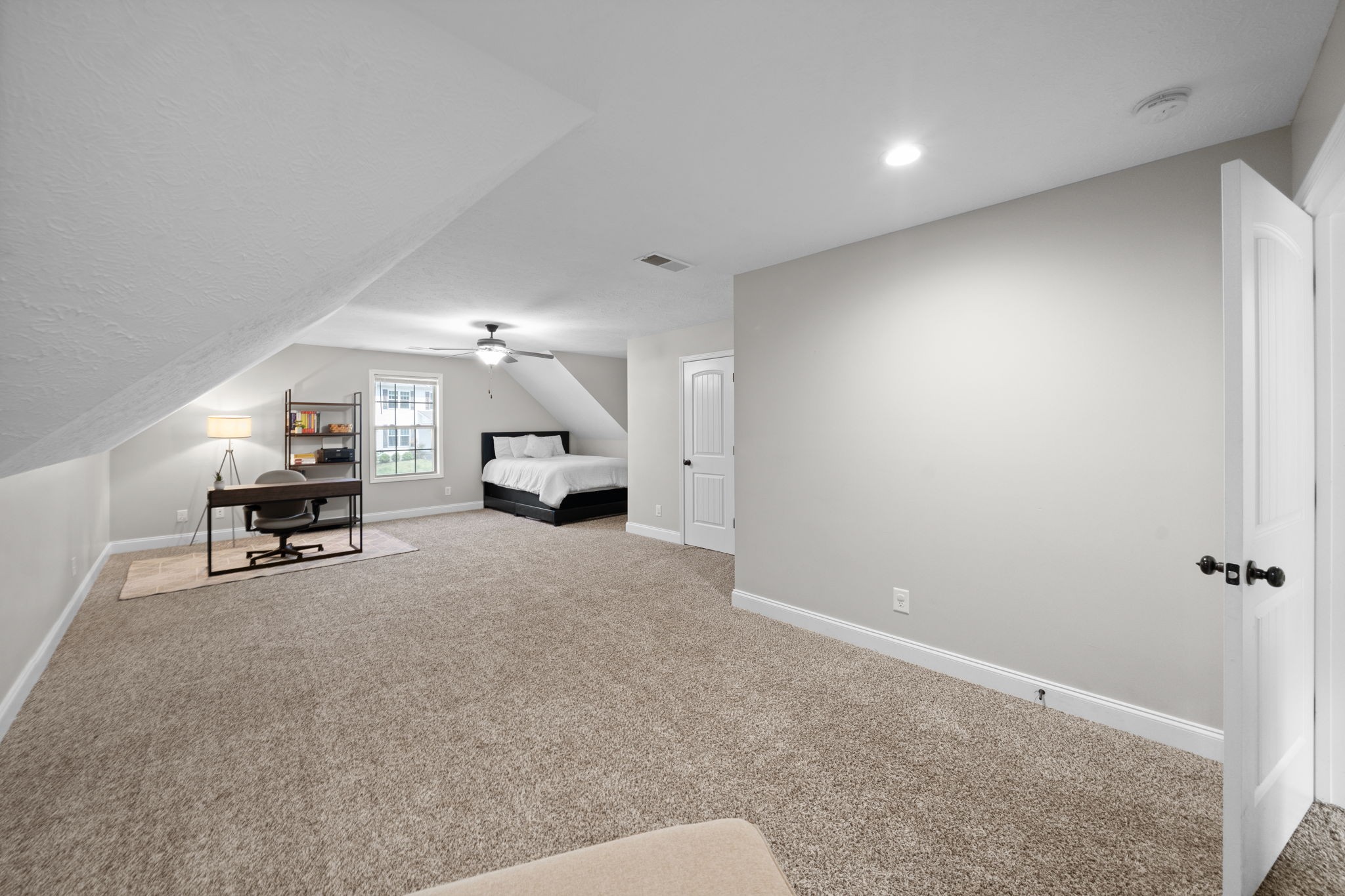 140 Bonnell Dr Property Photo 31