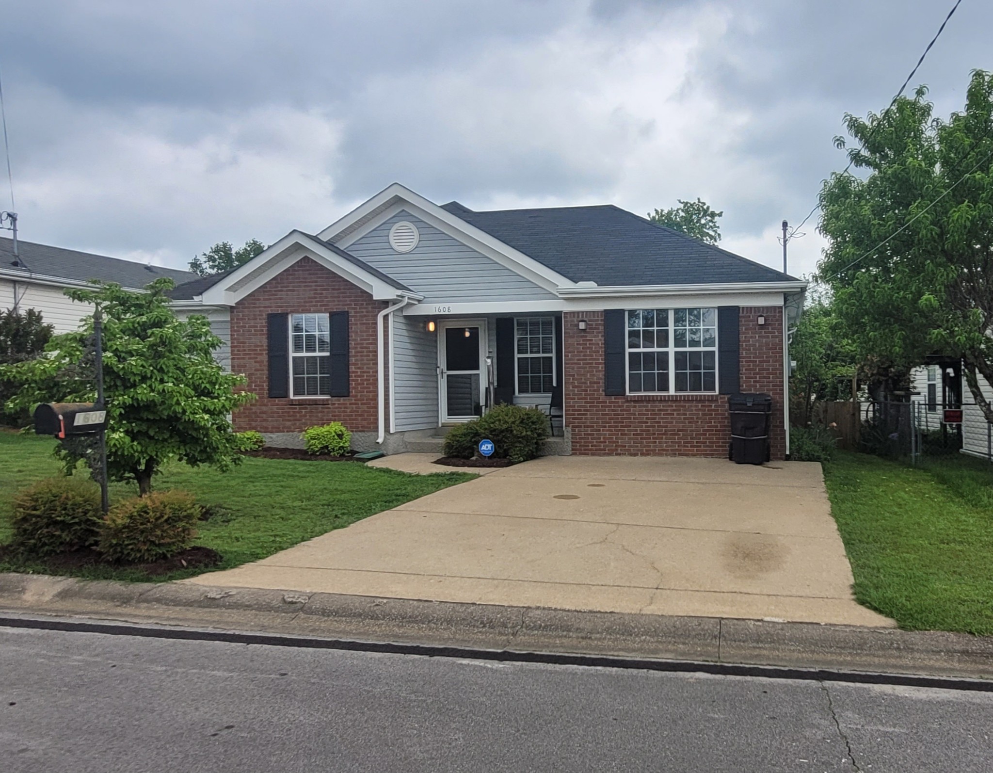 1608 Wynnhaven Ct Property Photo 1