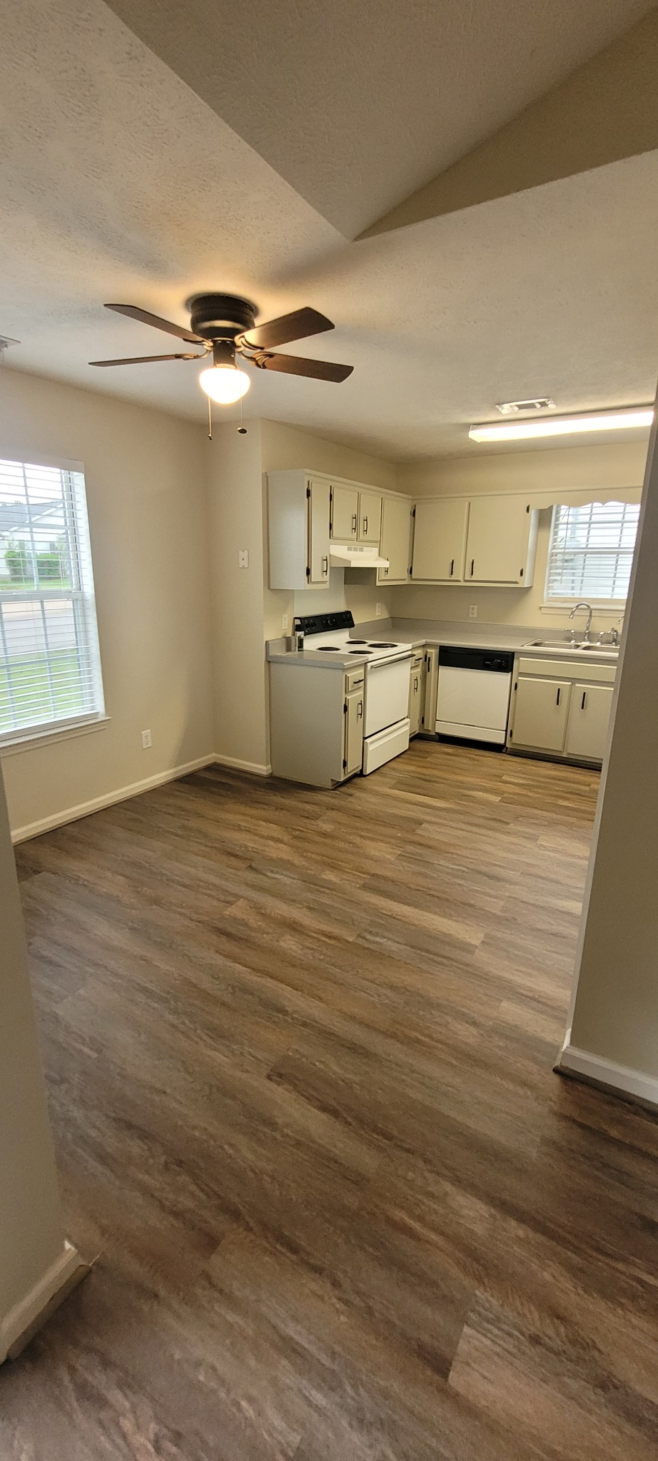 1608 Wynnhaven Ct Property Photo 7