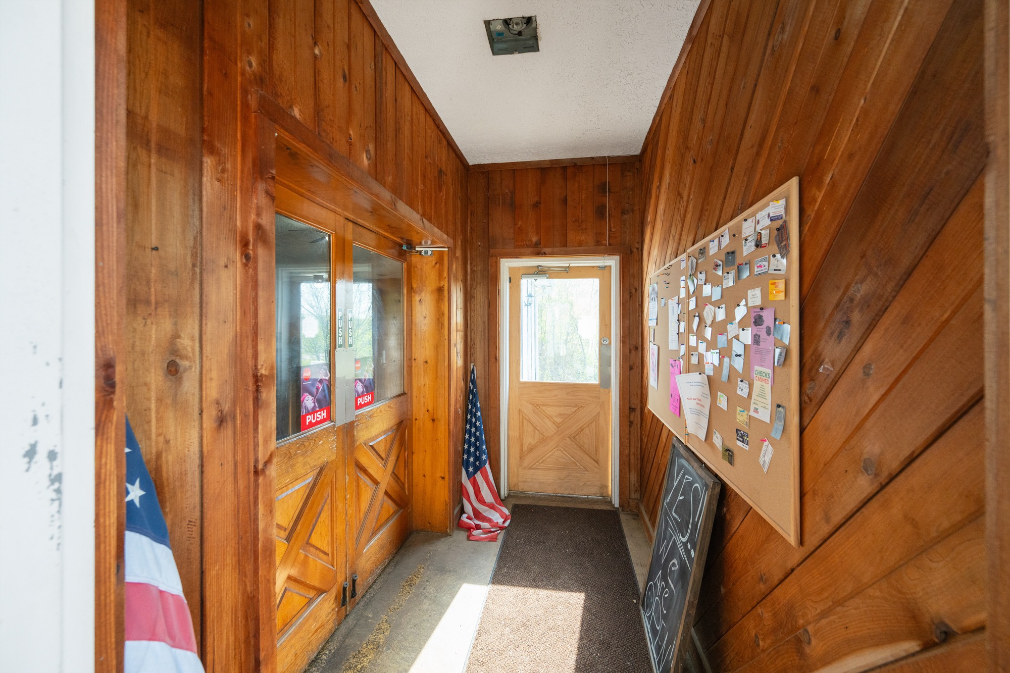 217 E School St Property Photo 11