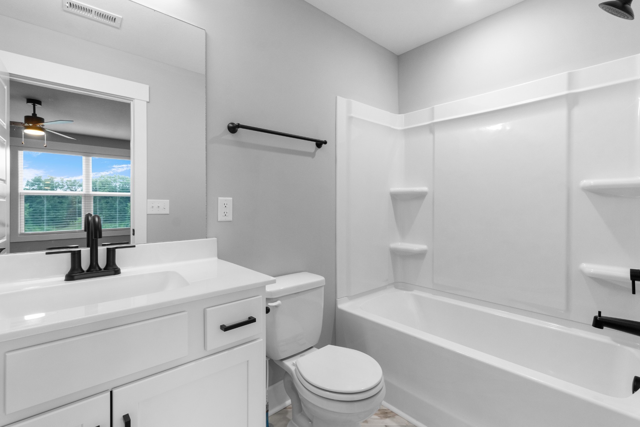 305 Jonathan Wade Circle Property Photo 18