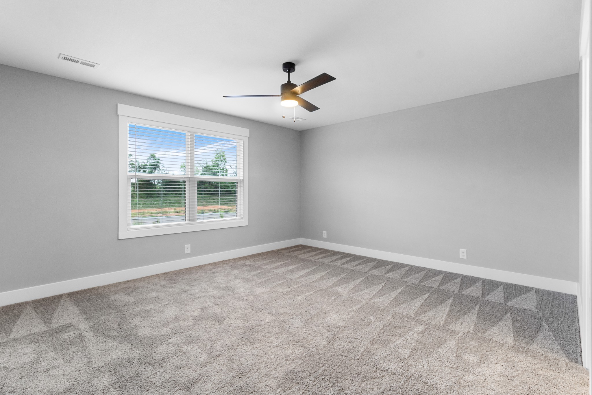 305 Jonathan Wade Circle Property Photo 20