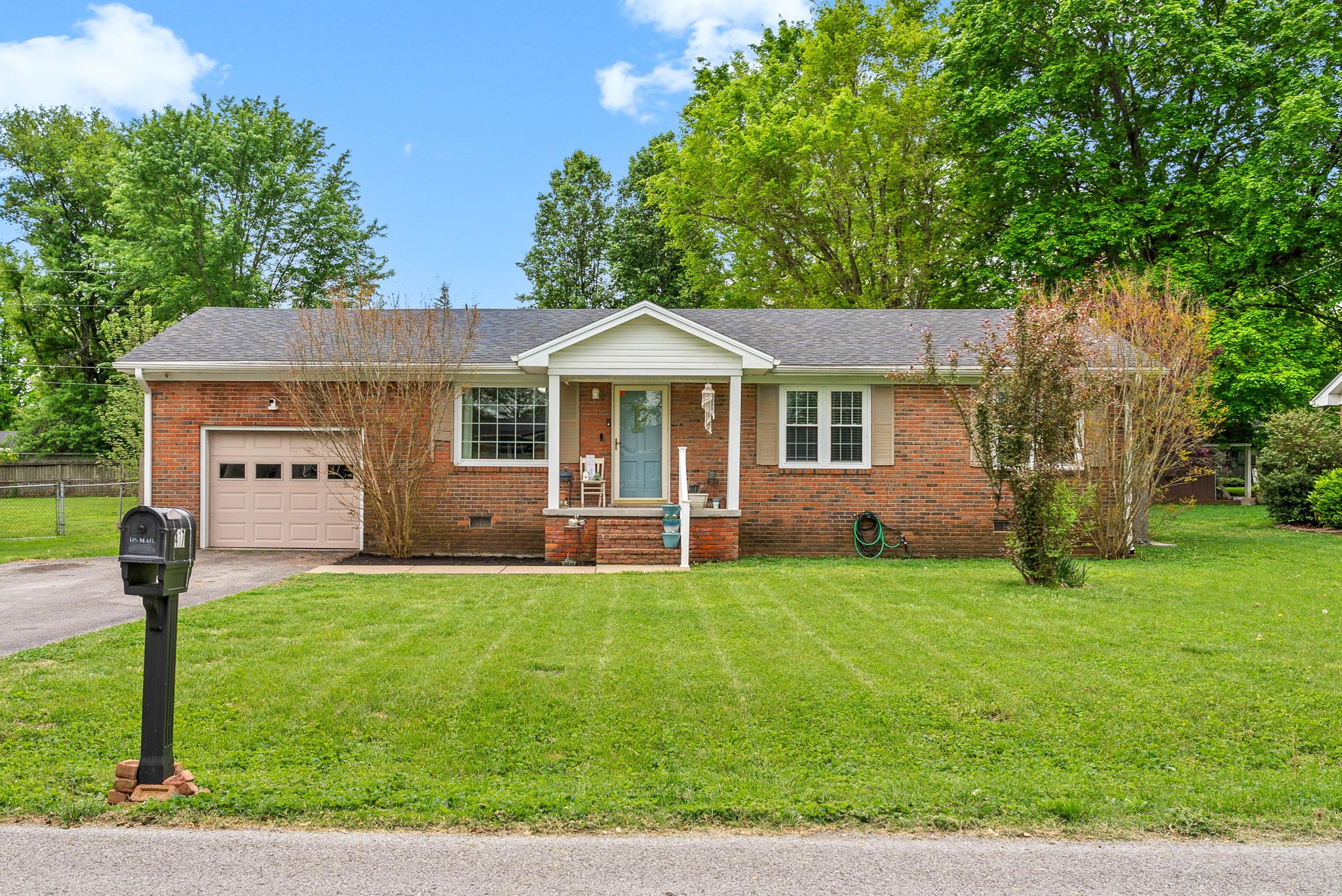 417 Colonial Ter Property Photo