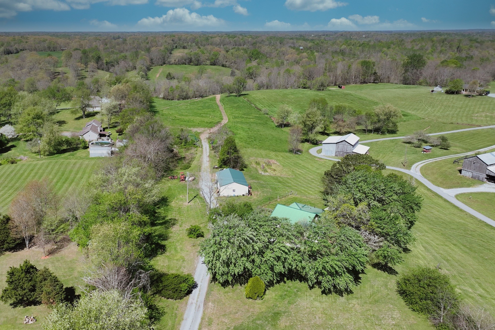 3083 Mooneyhan Rd Property Photo 1
