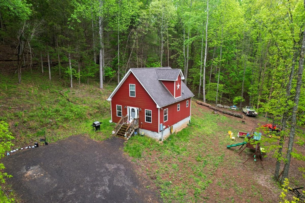 1576 Butler Mill Hollow Rd Property Photo 3