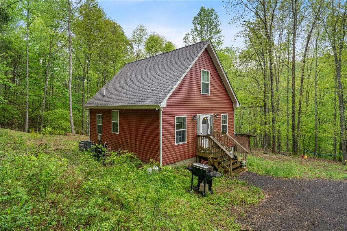 1576 Butler Mill Hollow Rd Property Photo 8