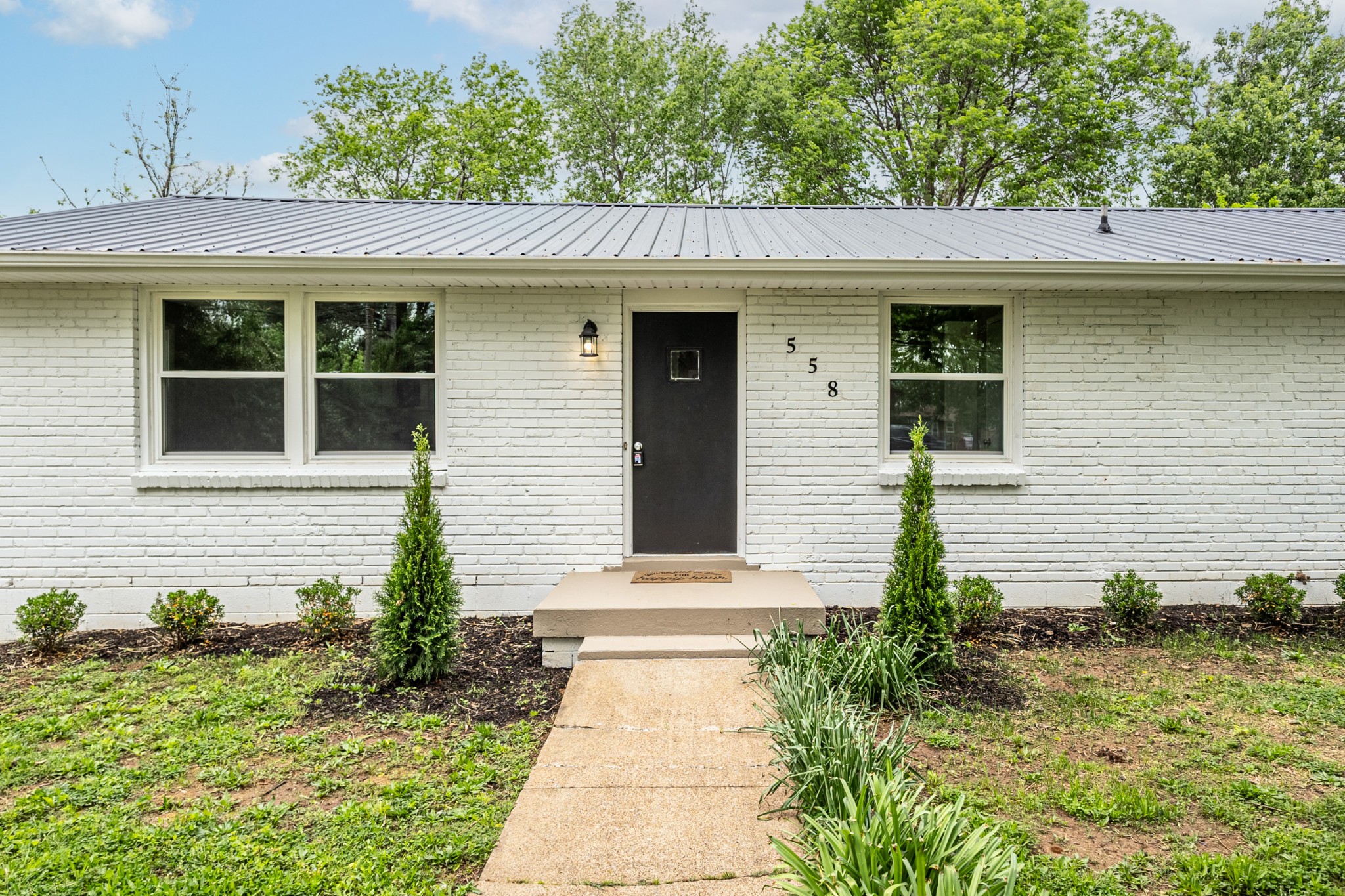 558 Walton Ferry Rd Property Photo 4