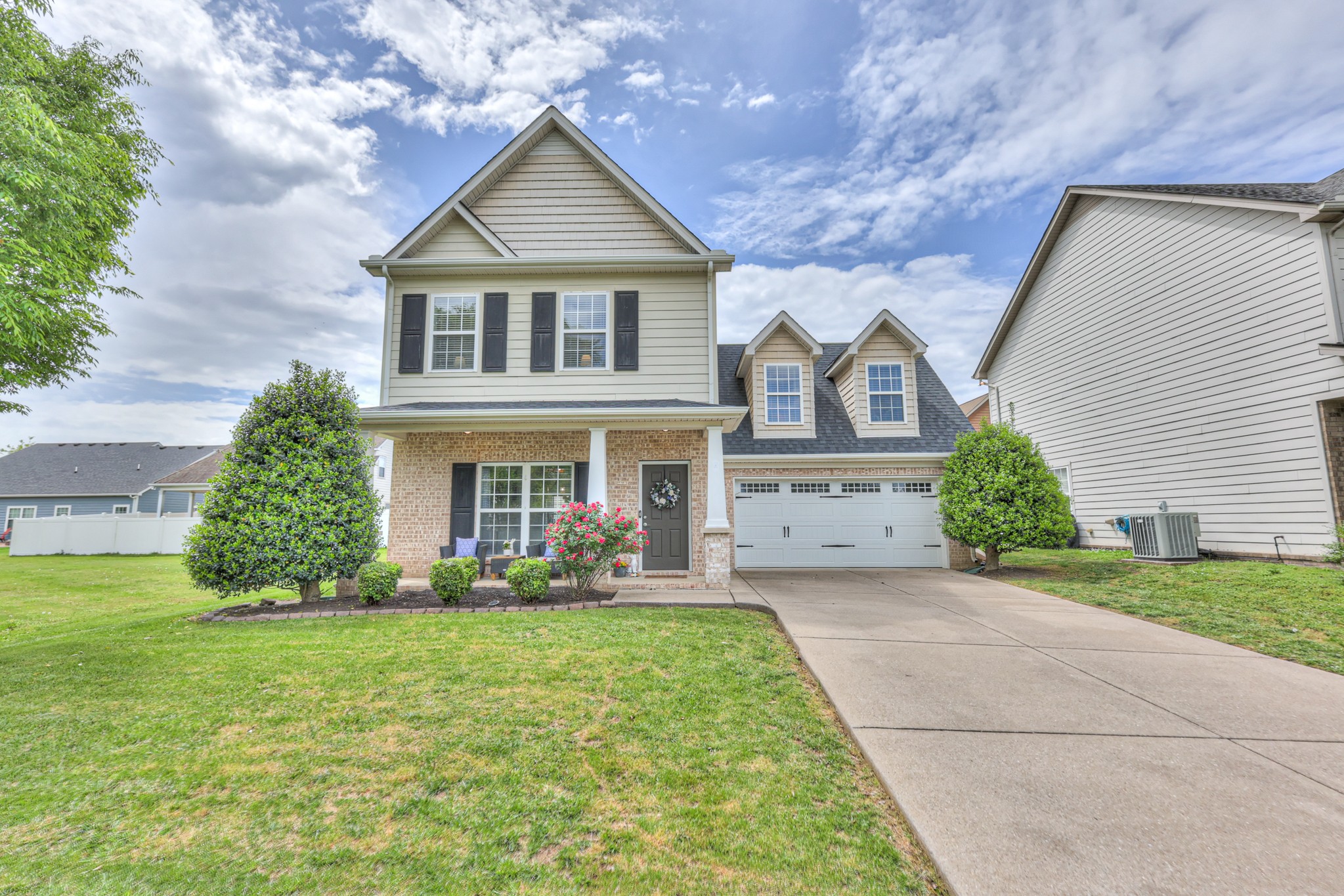 1513 Billingham Dr Property Photo