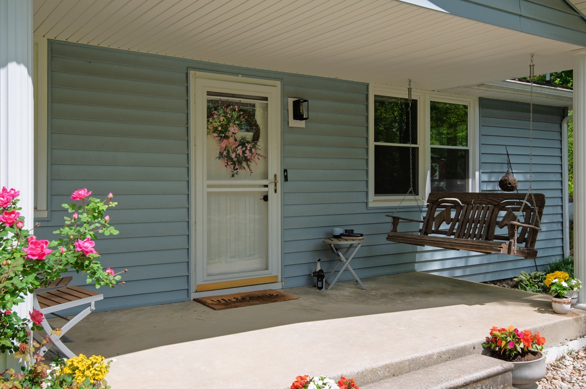5070 Ridge Rd Property Photo 7