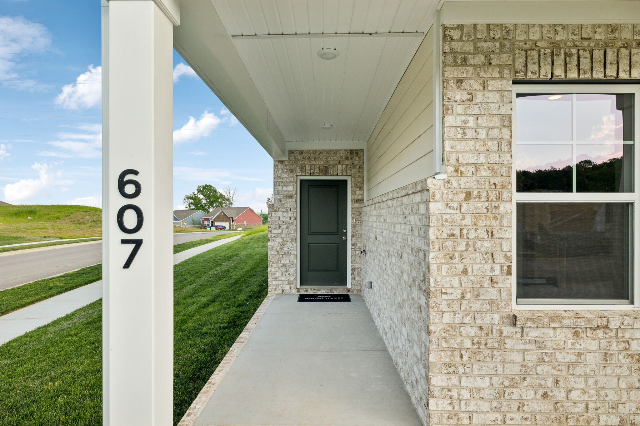 607 Grange Way Property Photo 3