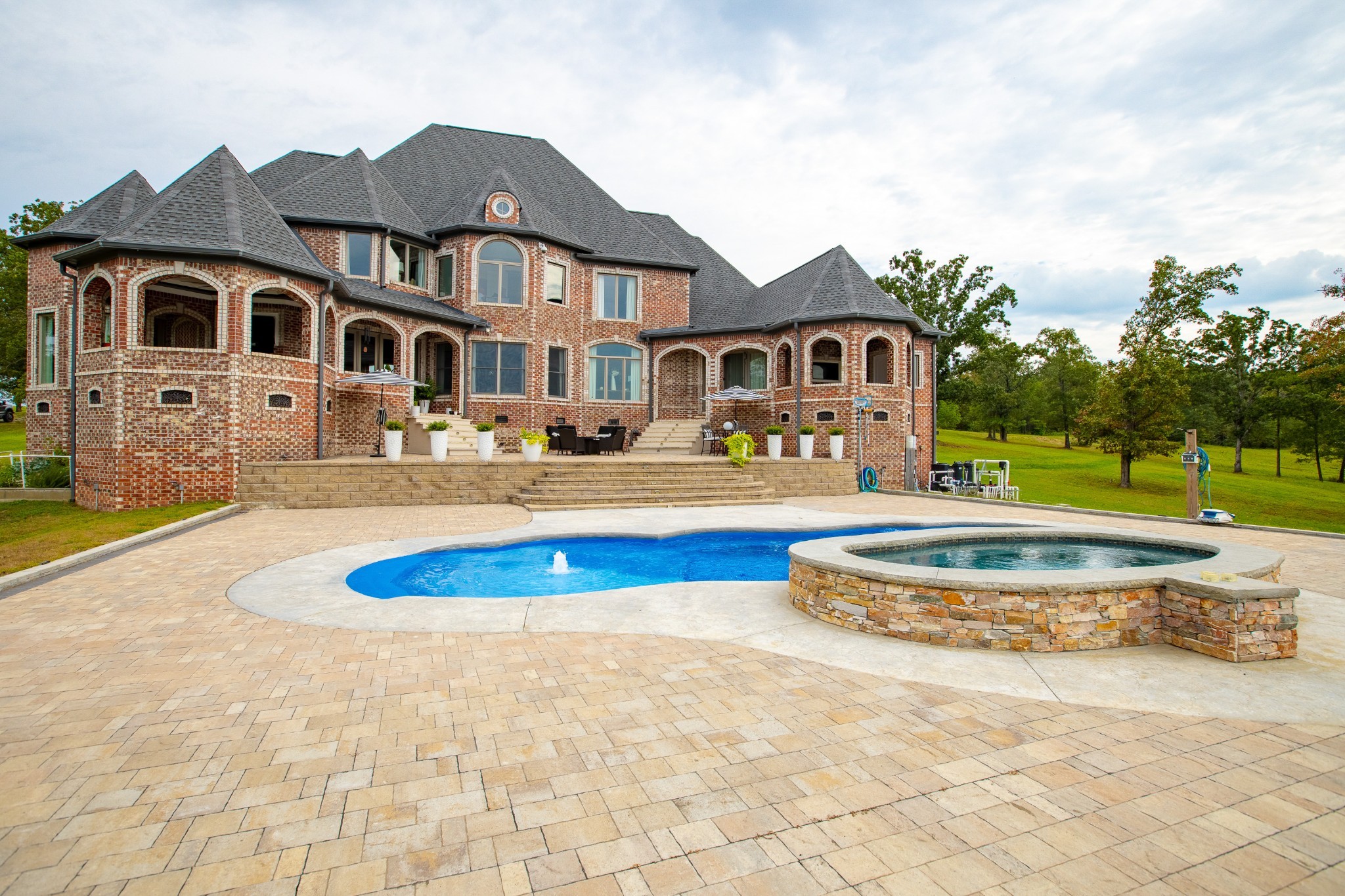 140 Lake Shore Lane Property Photo