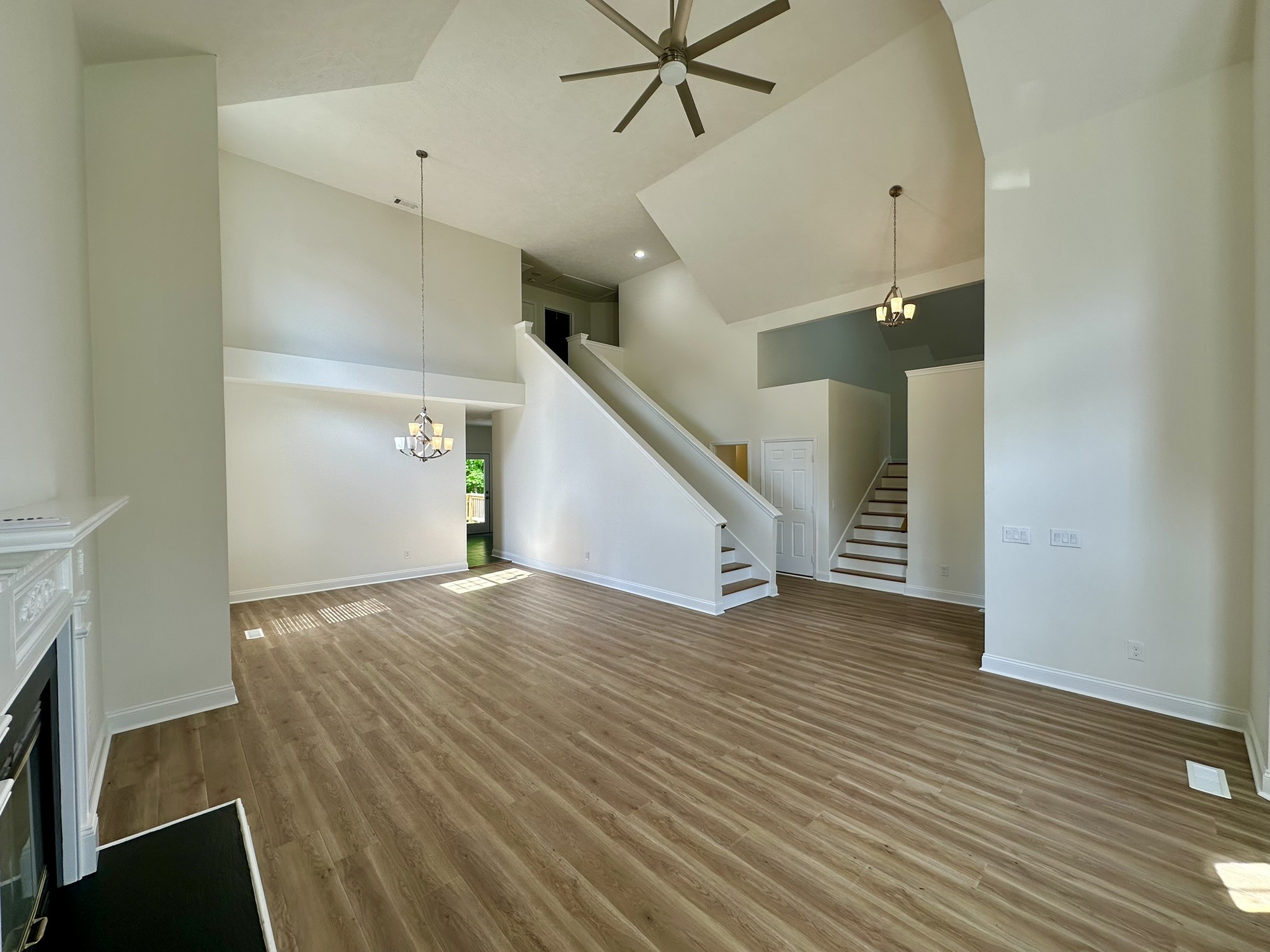 7253 Santeelah Way Property Photo 4