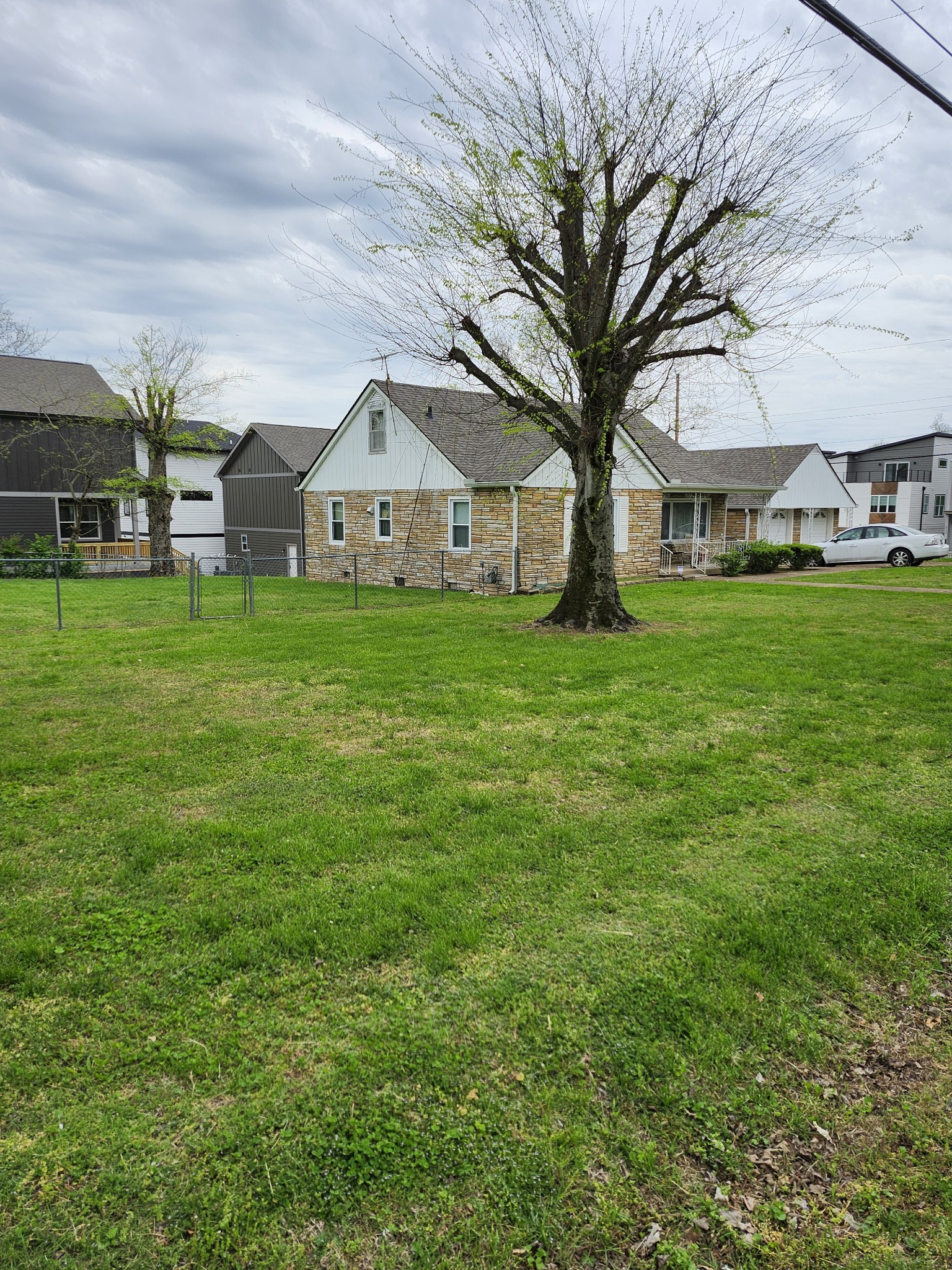 2300 Alpine Ave Property Photo 3