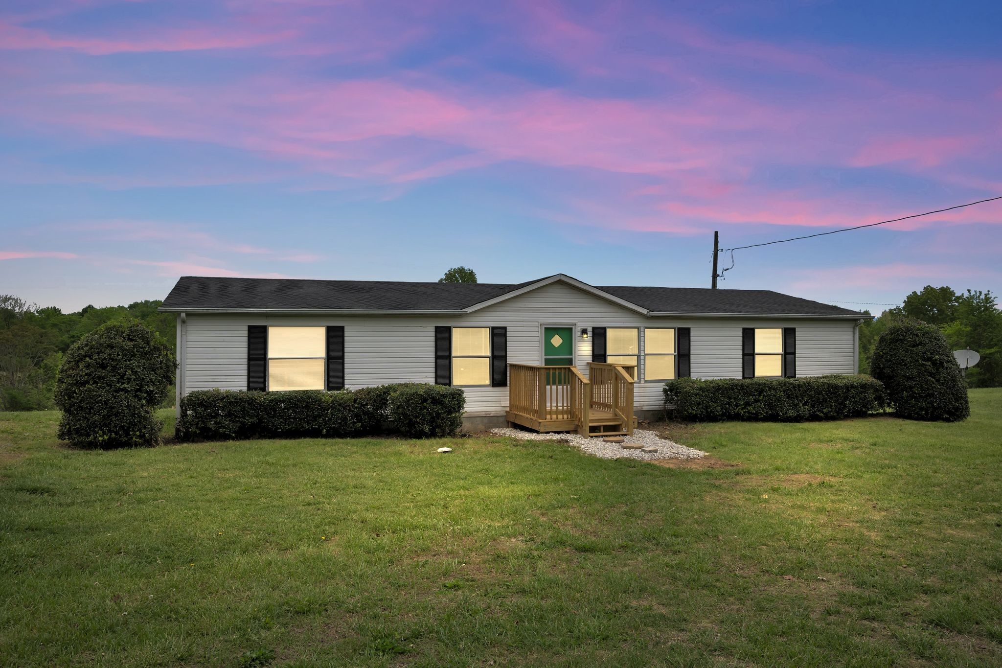 1092 Gallion Rd Property Photo 1