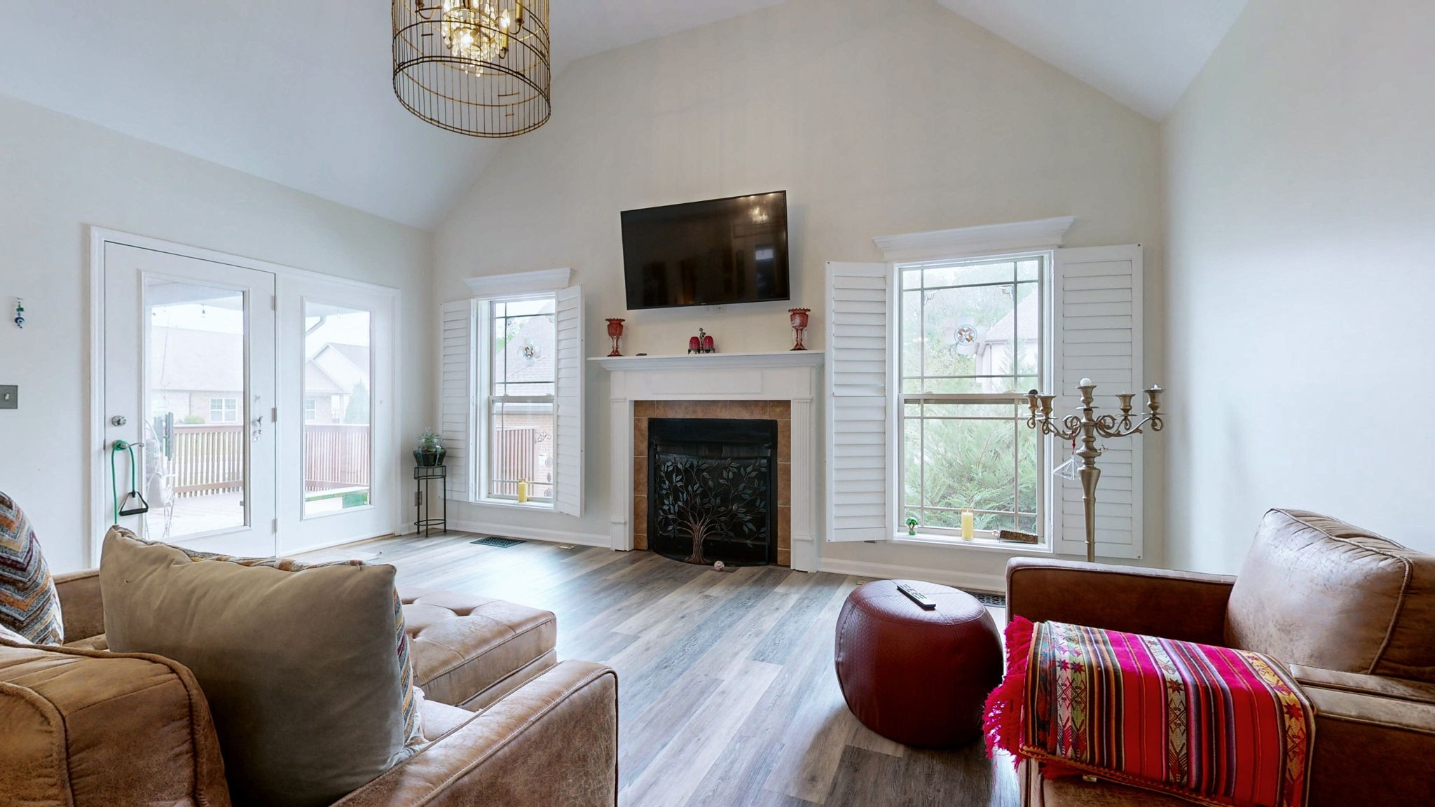92 Whitman Xing Property Photo 6
