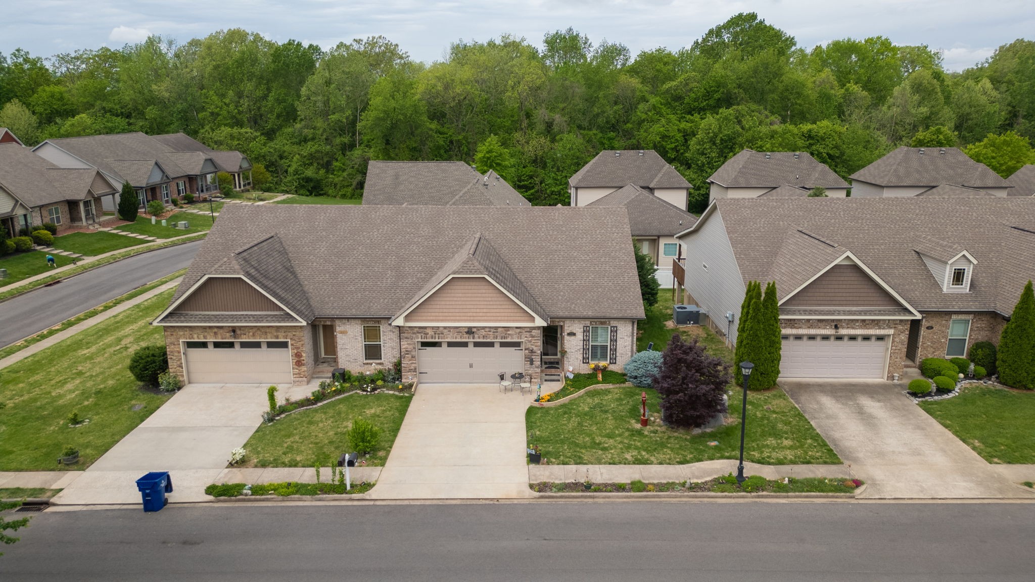 92 Whitman Xing Property Photo 31