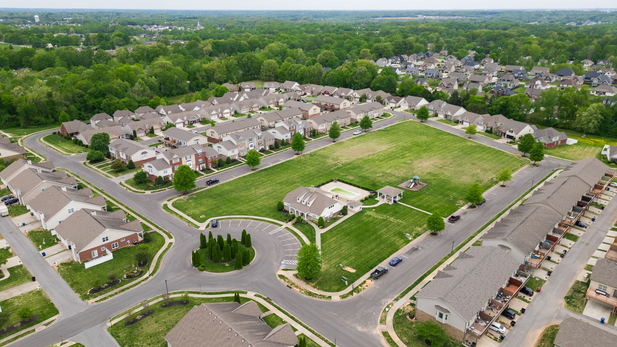 92 Whitman Xing Property Photo 42