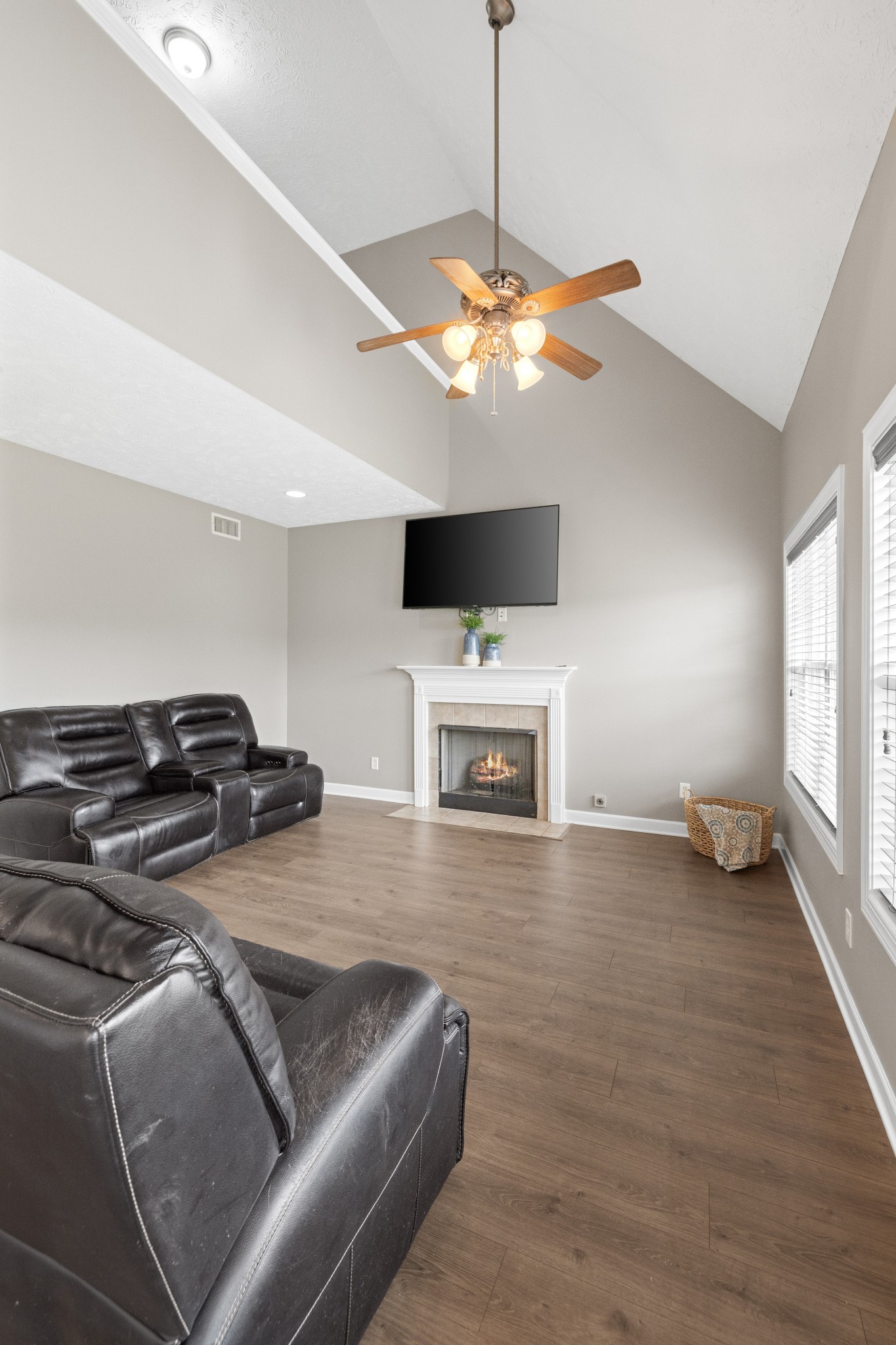 1133 Remuda Cir Property Photo 10