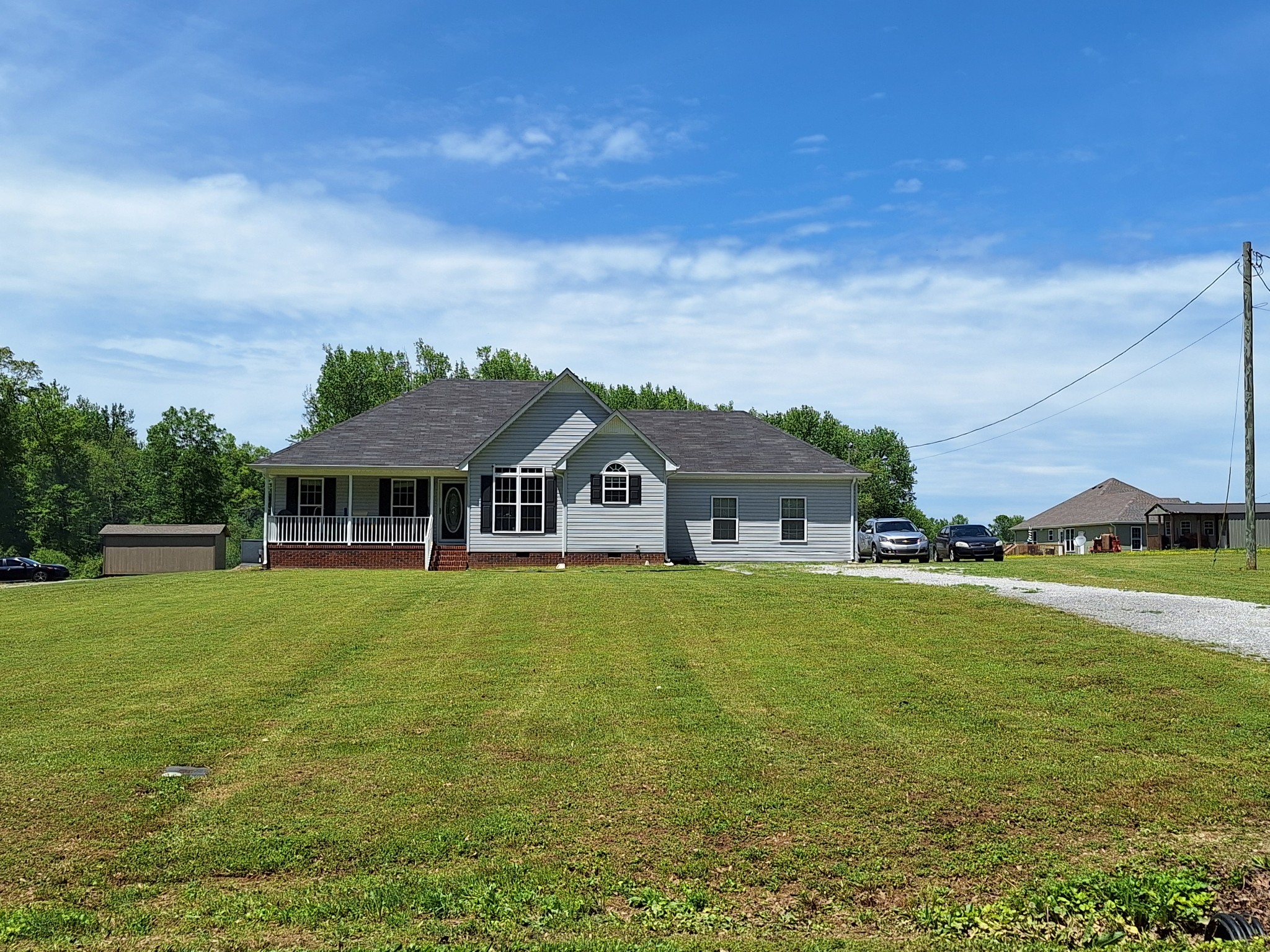 92 Jenkins Dr Property Photo 2