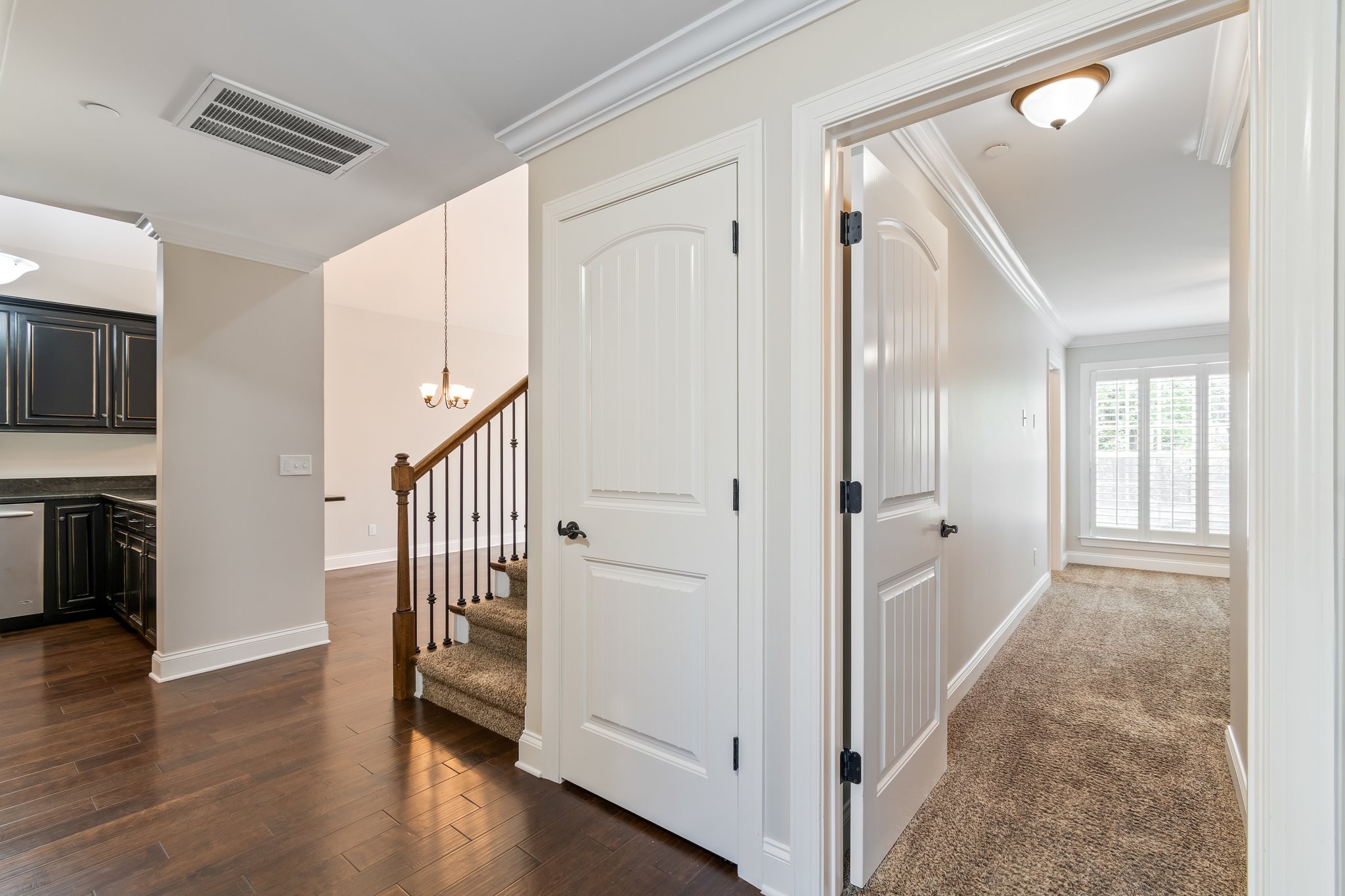 1041 Irish Way Property Photo 14