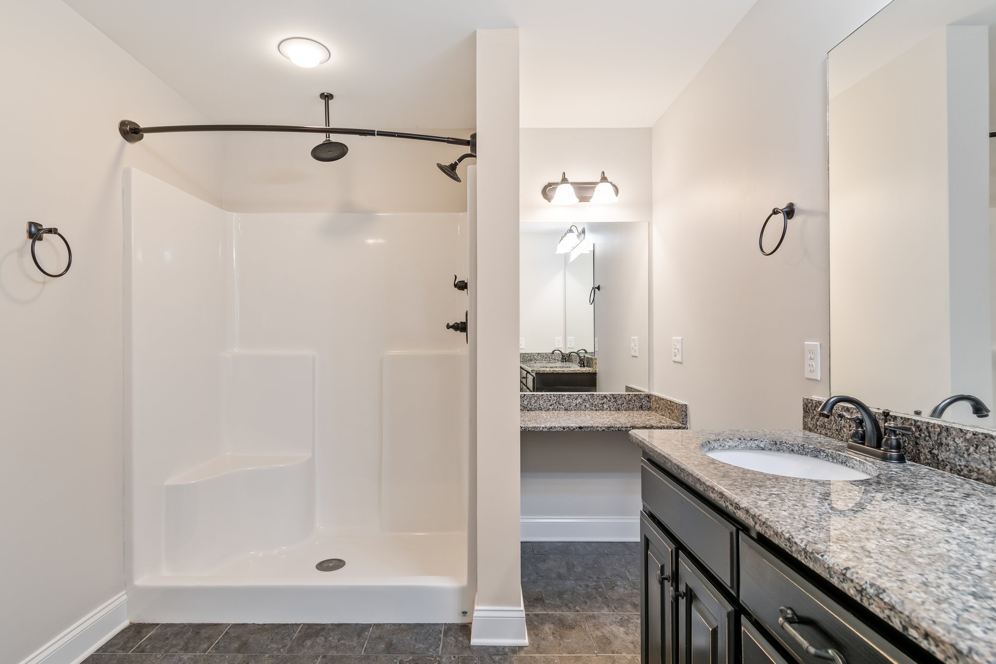 1041 Irish Way Property Photo 19