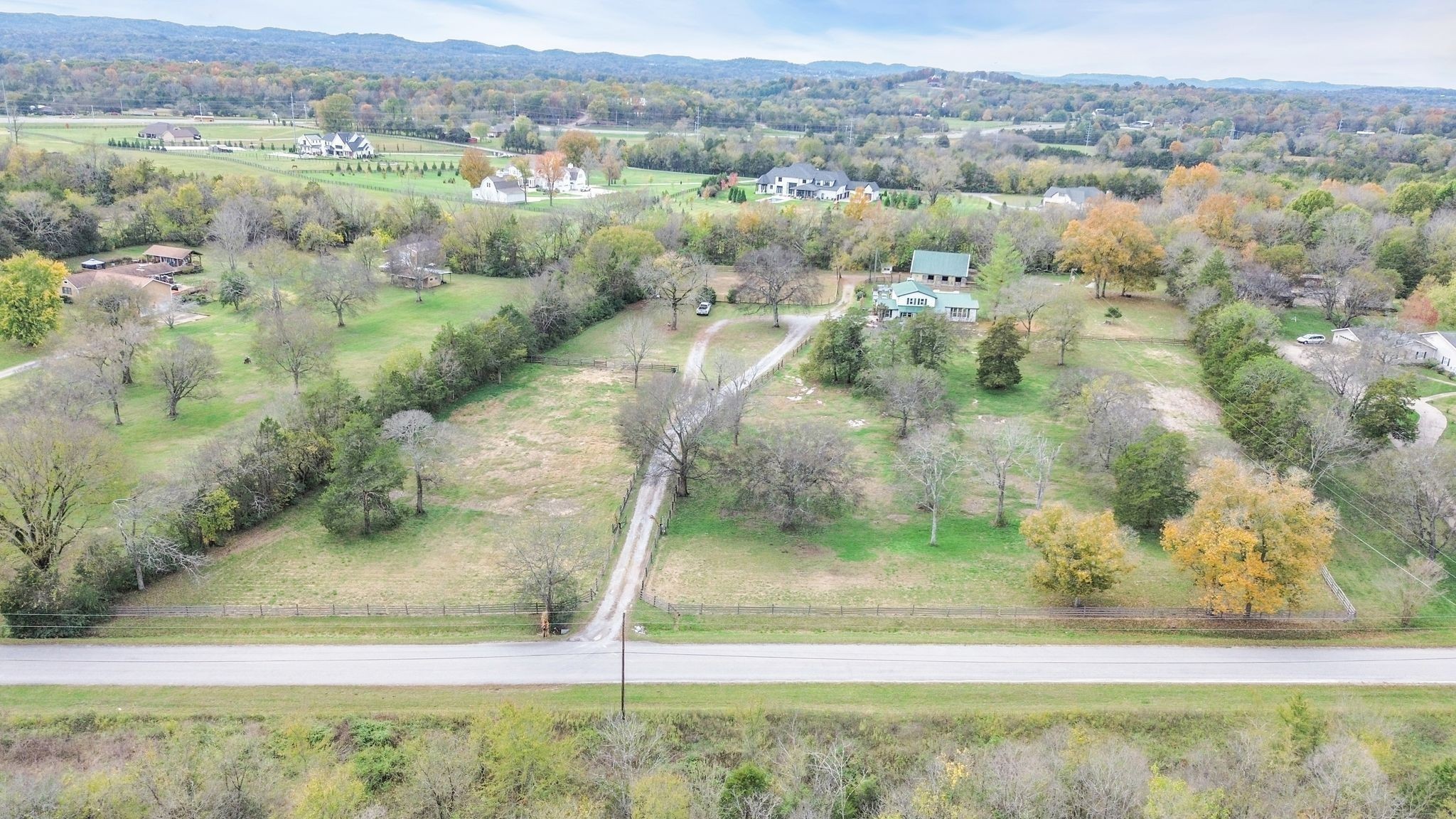 921 Hickory Hills Dr Property Photo 1
