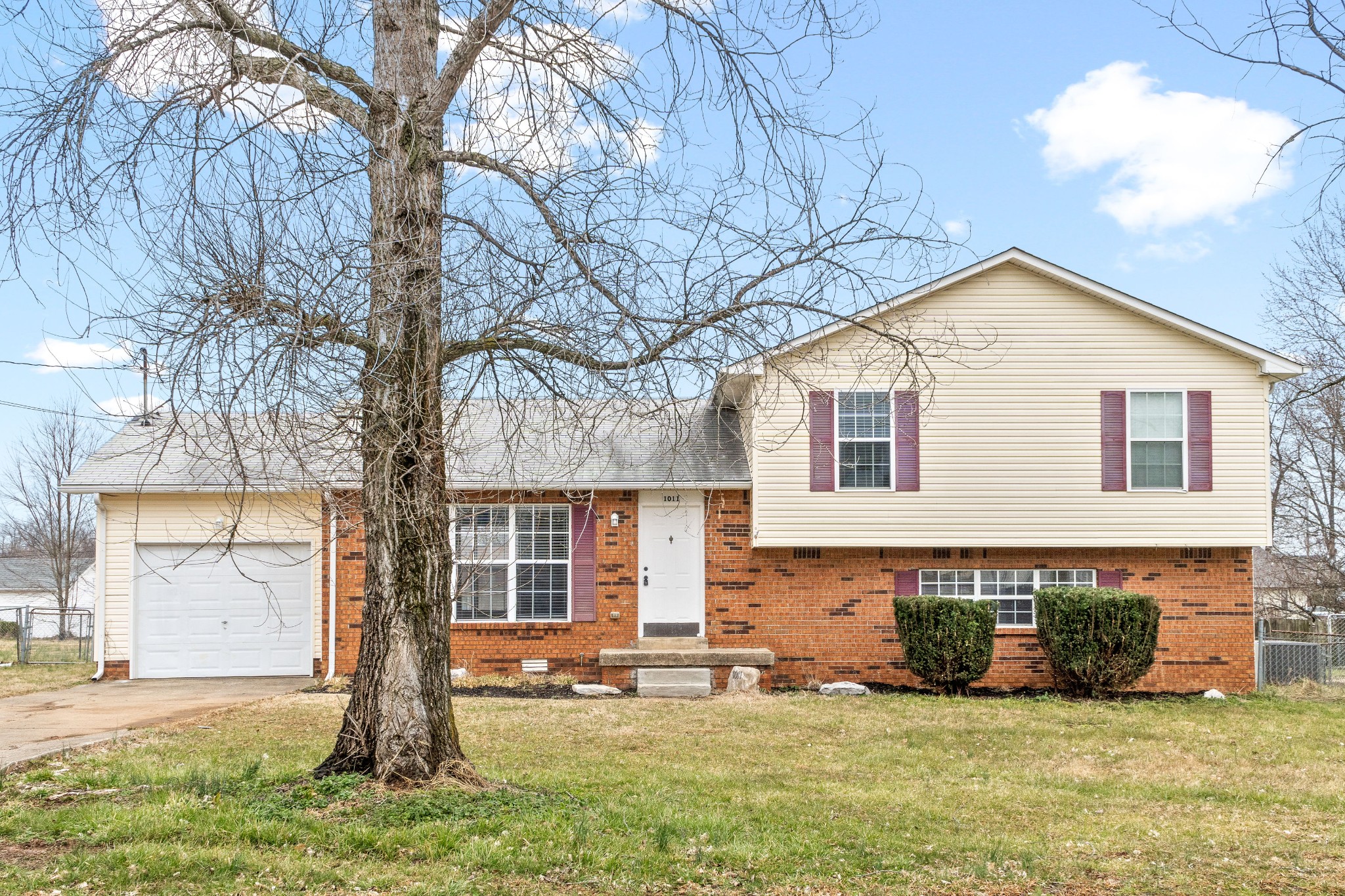 1011 Cooper Dr Property Photo